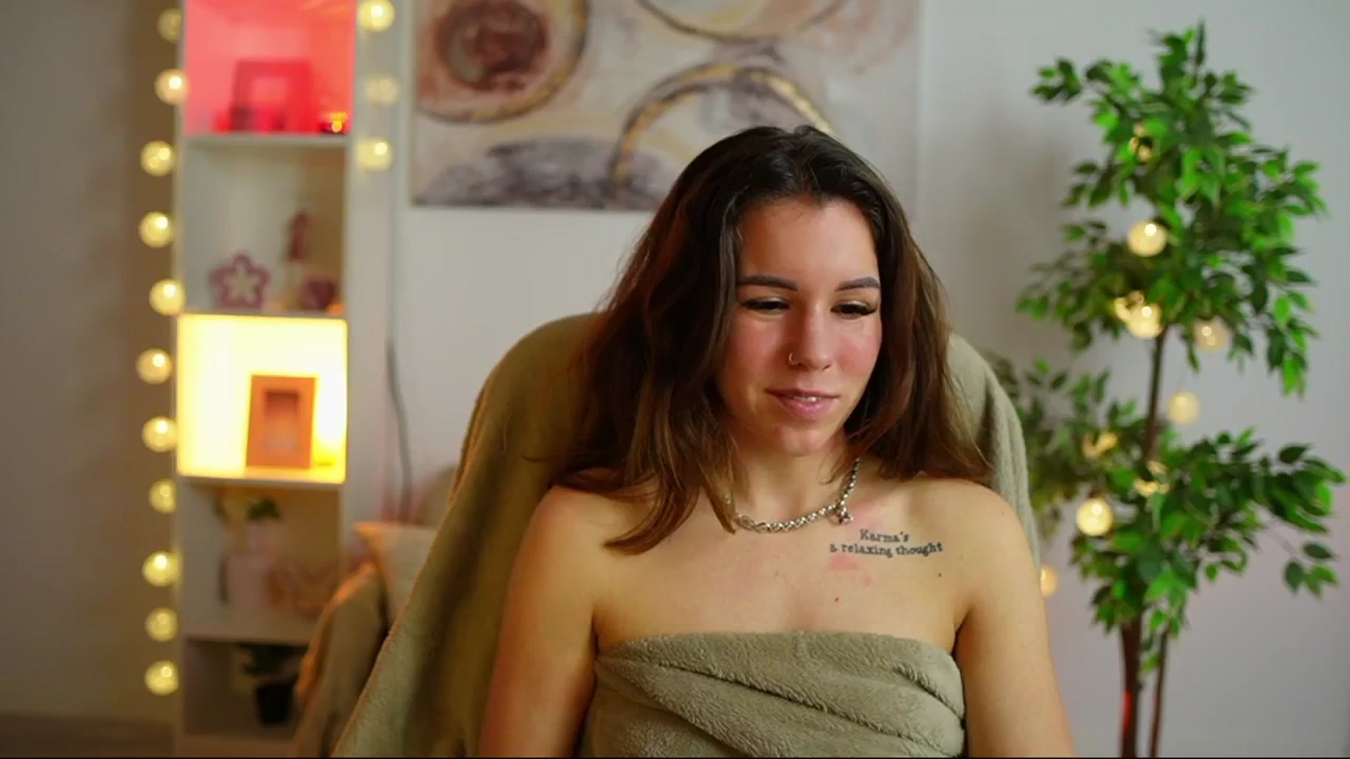 Gallery image thumbnail from Alyssa_Hall's myfreecams stream on, 02/11/2025, 15:38 image 3 of 20