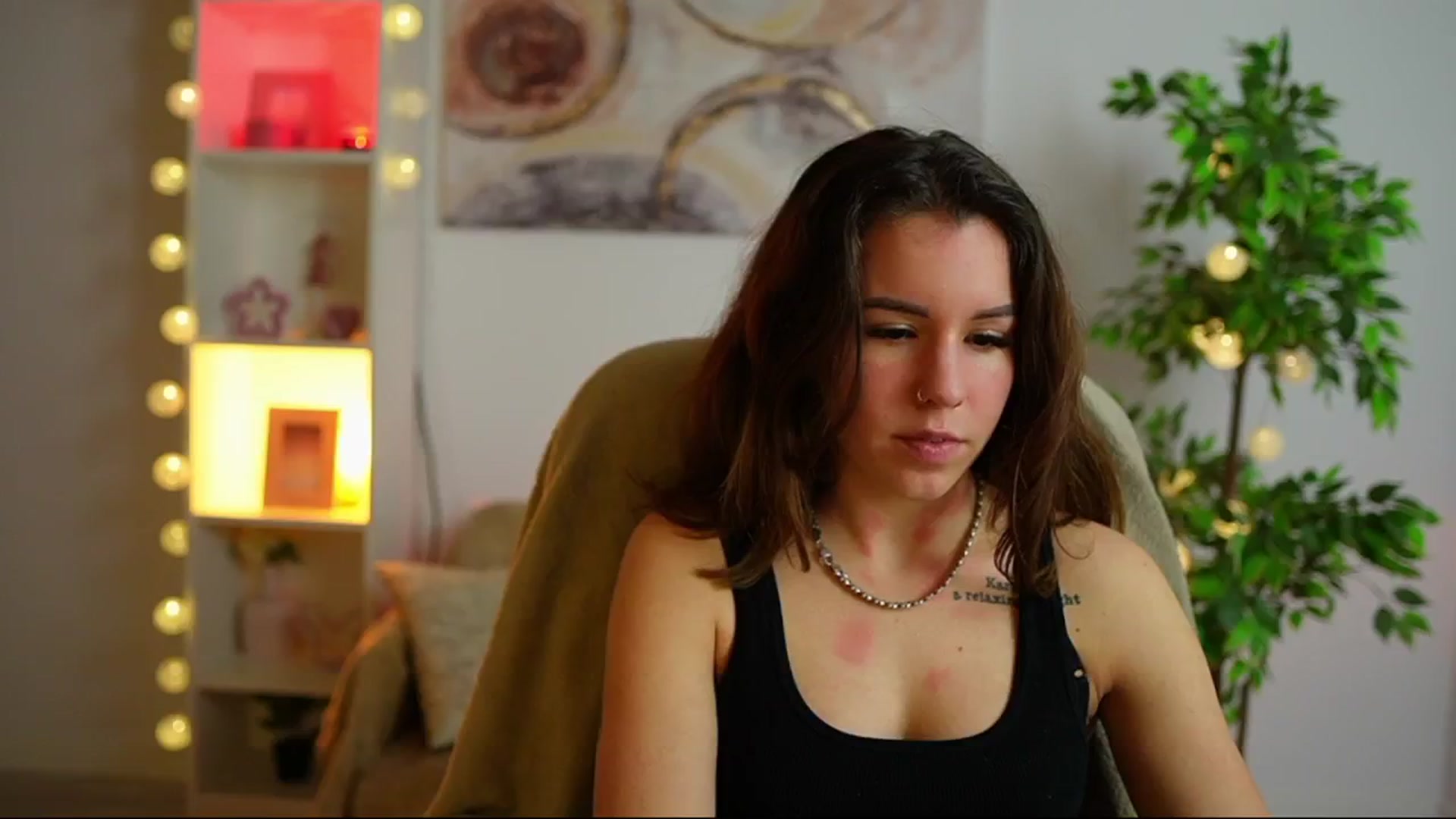 Gallery image thumbnail from Alyssa_Hall's myfreecams stream on, 02/11/2025, 15:56 image 6 of 20