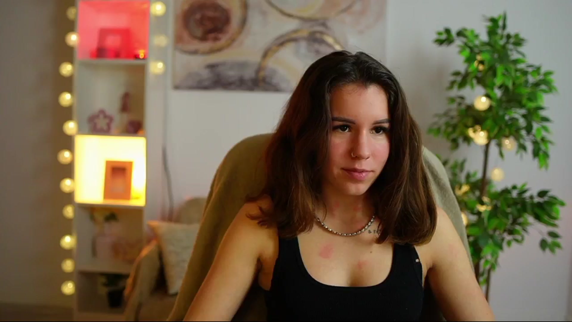 Gallery image thumbnail from Alyssa_Hall's myfreecams stream on, 02/11/2025, 15:56 image 14 of 20