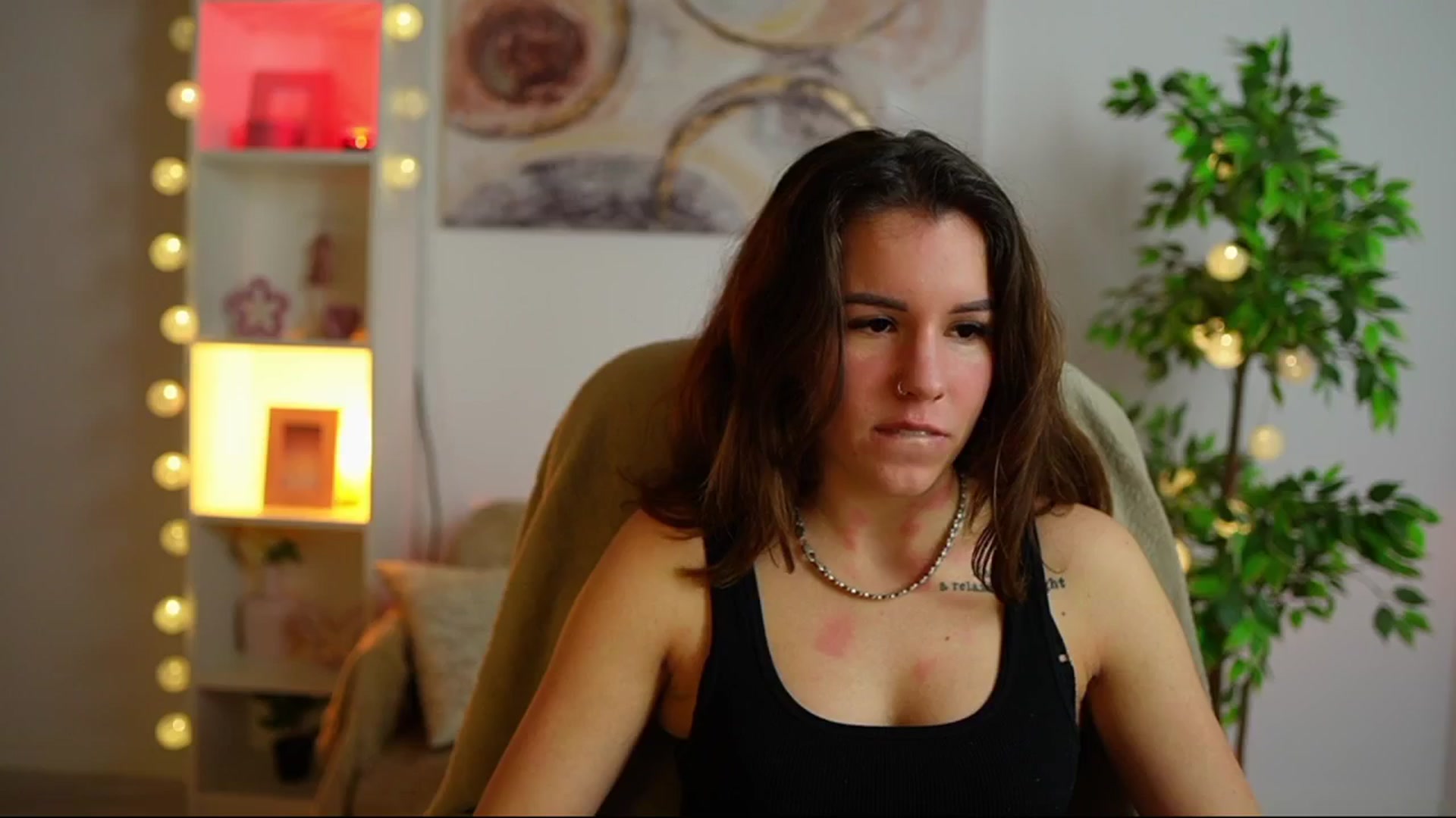Gallery image thumbnail from Alyssa_Hall's myfreecams stream on, 02/11/2025, 15:56 image 9 of 20