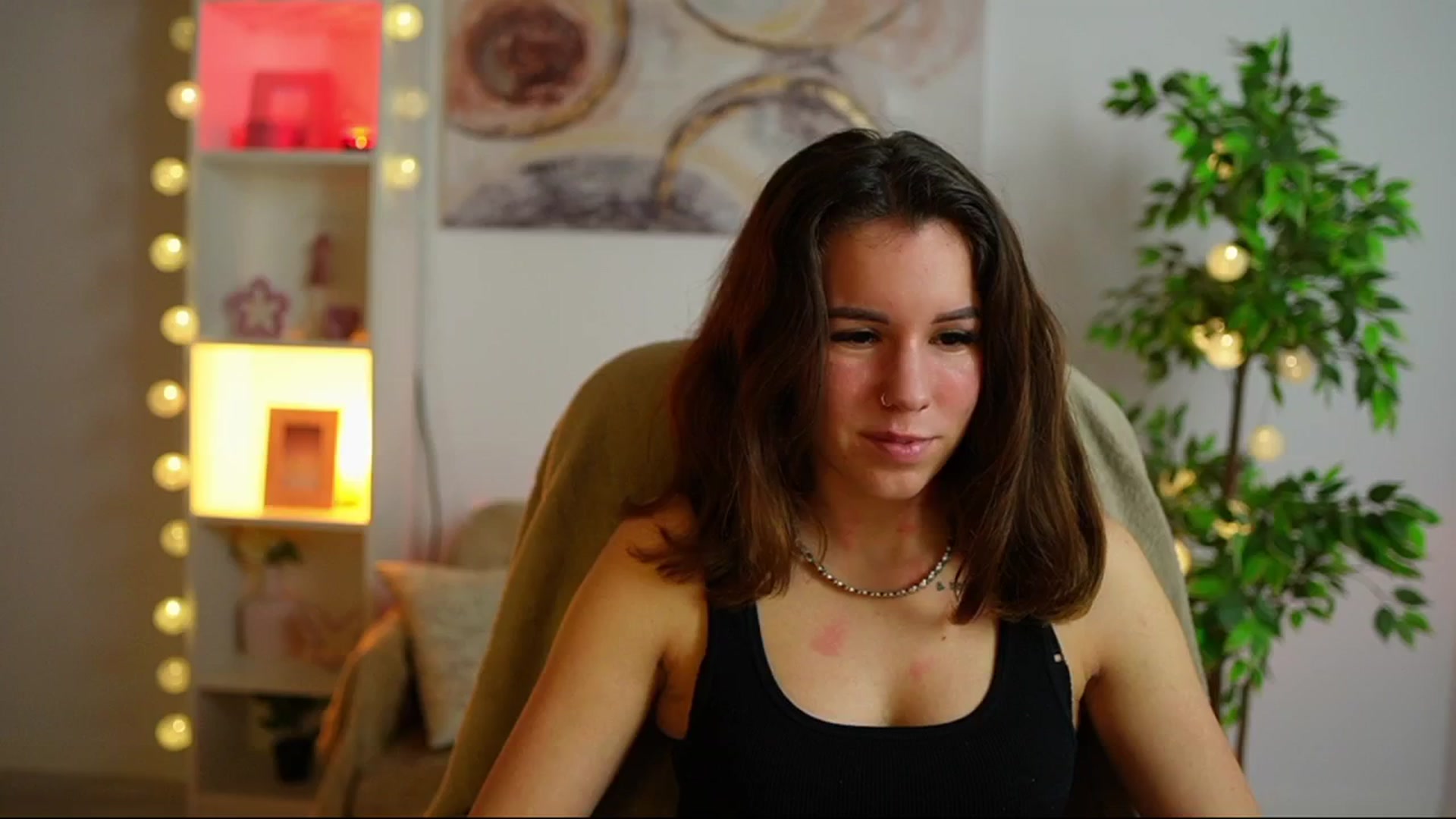 Gallery image thumbnail from Alyssa_Hall's myfreecams stream on, 02/11/2025, 15:56 image 17 of 20
