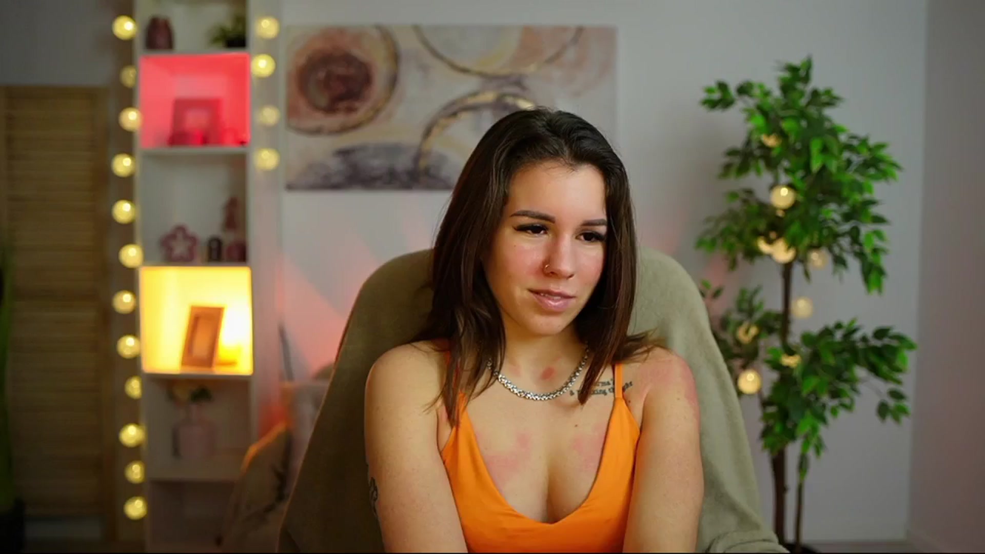 Gallery image thumbnail from Alyssa_Hall's myfreecams stream on, 02/25/2025, 15:53 image 18 of 20
