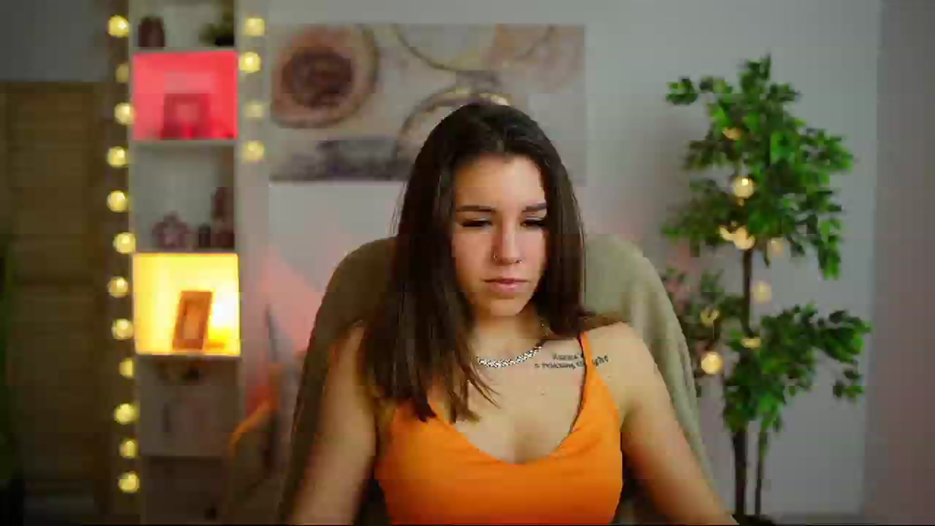 Gallery image thumbnail from Alyssa_Hall's myfreecams stream on, 02/25/2025, 18:02 image 18 of 20