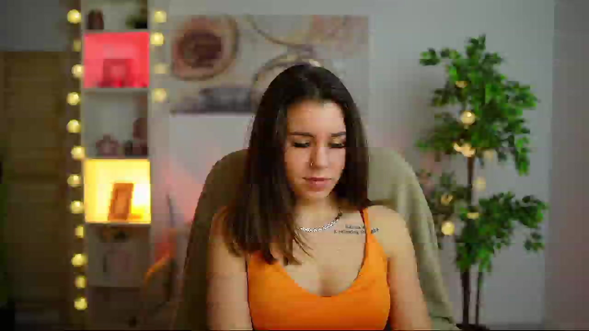 Gallery image thumbnail from Alyssa_Hall's myfreecams stream on, 02/25/2025, 18:02 image 17 of 20
