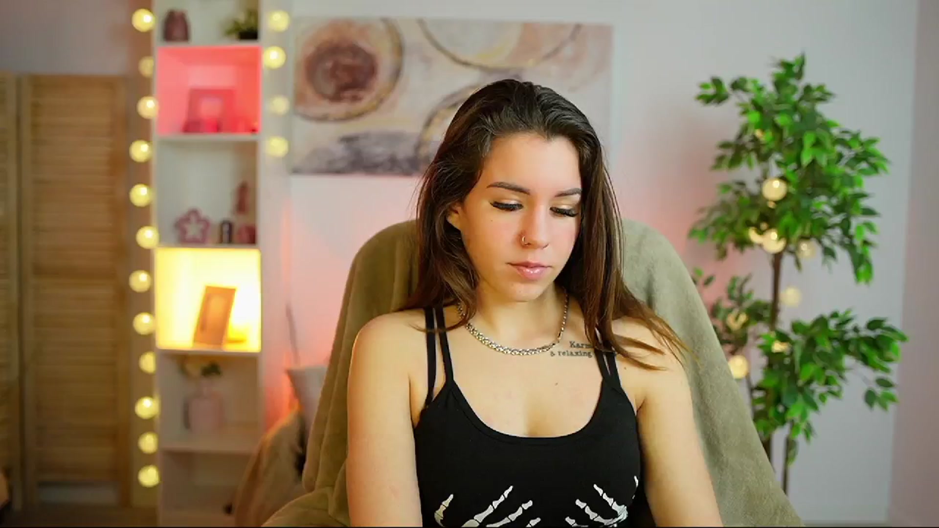 Gallery image thumbnail from Alyssa_Hall's myfreecams stream on, 02/26/2025, 16:08 image 6 of 20