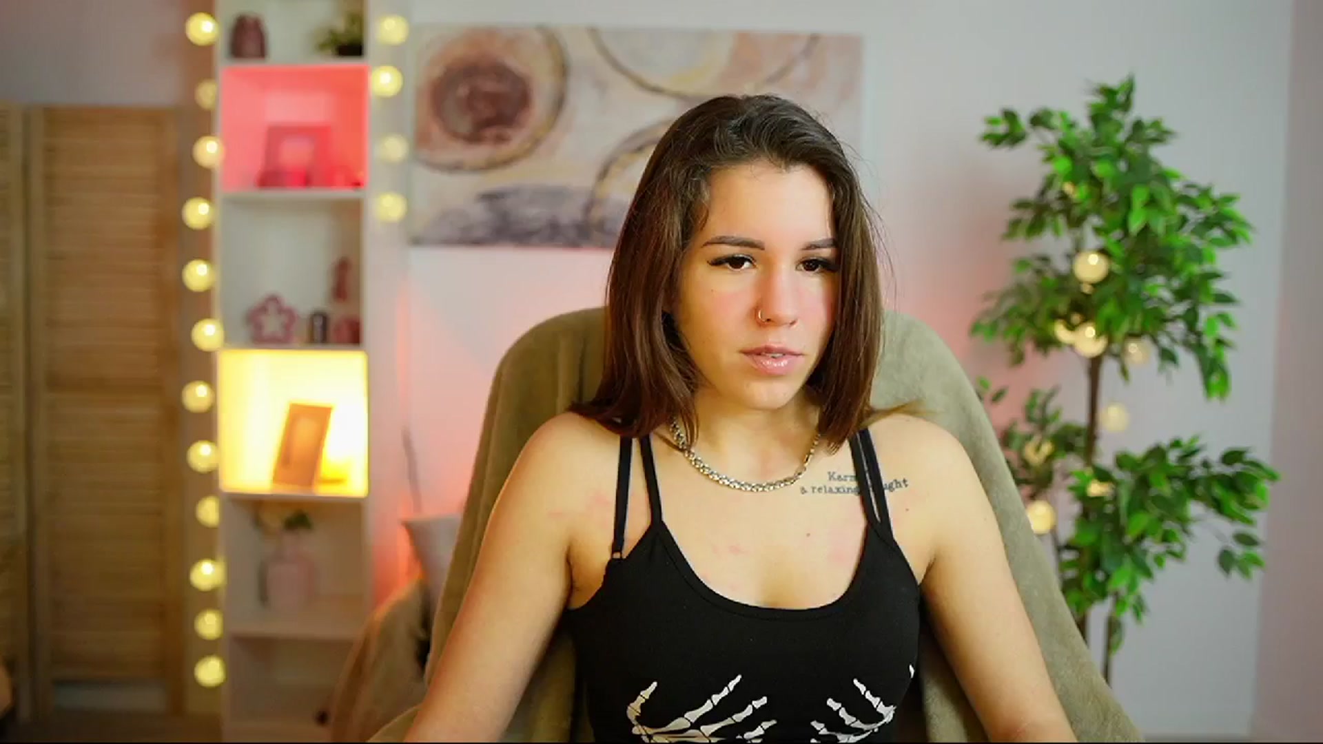 Gallery image thumbnail from Alyssa_Hall's myfreecams stream on, 02/26/2025, 16:08 image 3 of 20