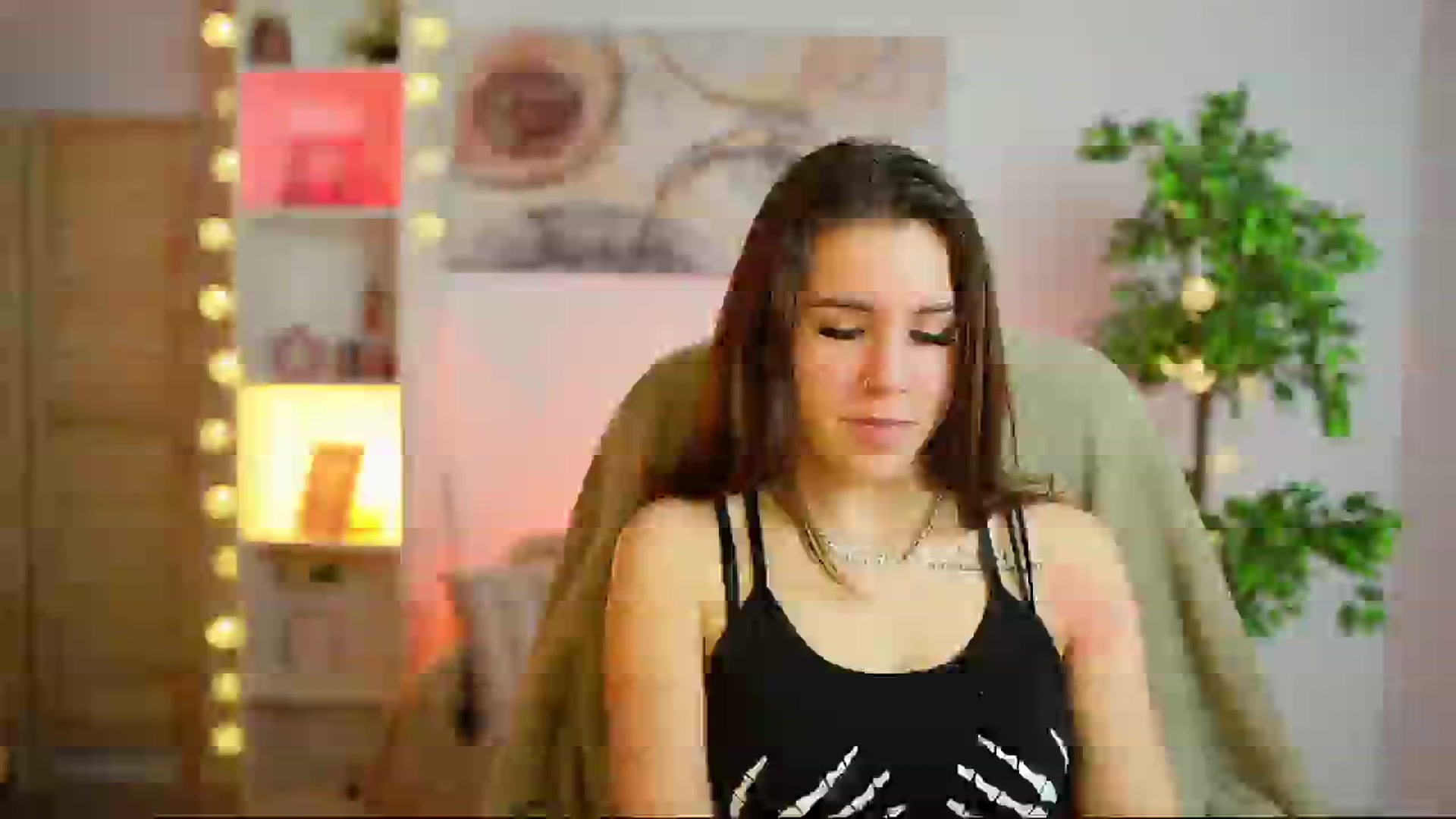 Gallery image thumbnail from Alyssa_Hall's myfreecams stream on, 02/26/2025, 17:17 image 19 of 20
