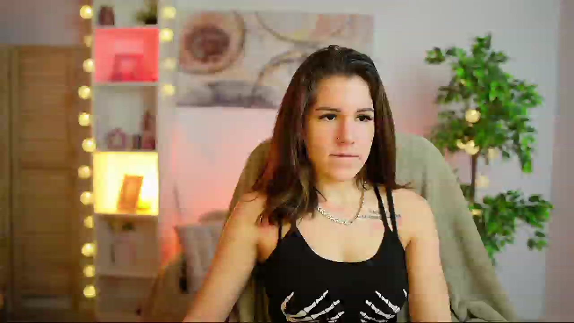 Gallery image thumbnail from Alyssa_Hall's myfreecams stream on, 02/26/2025, 17:17 image 1 of 20