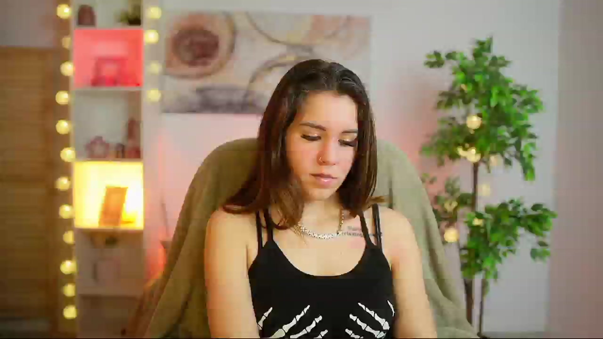 Gallery image thumbnail from Alyssa_Hall's myfreecams stream on, 02/26/2025, 17:59 image 11 of 20