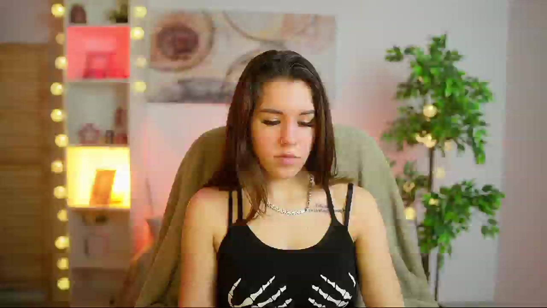 Gallery image thumbnail from Alyssa_Hall's myfreecams stream on, 02/26/2025, 17:59 image 16 of 20