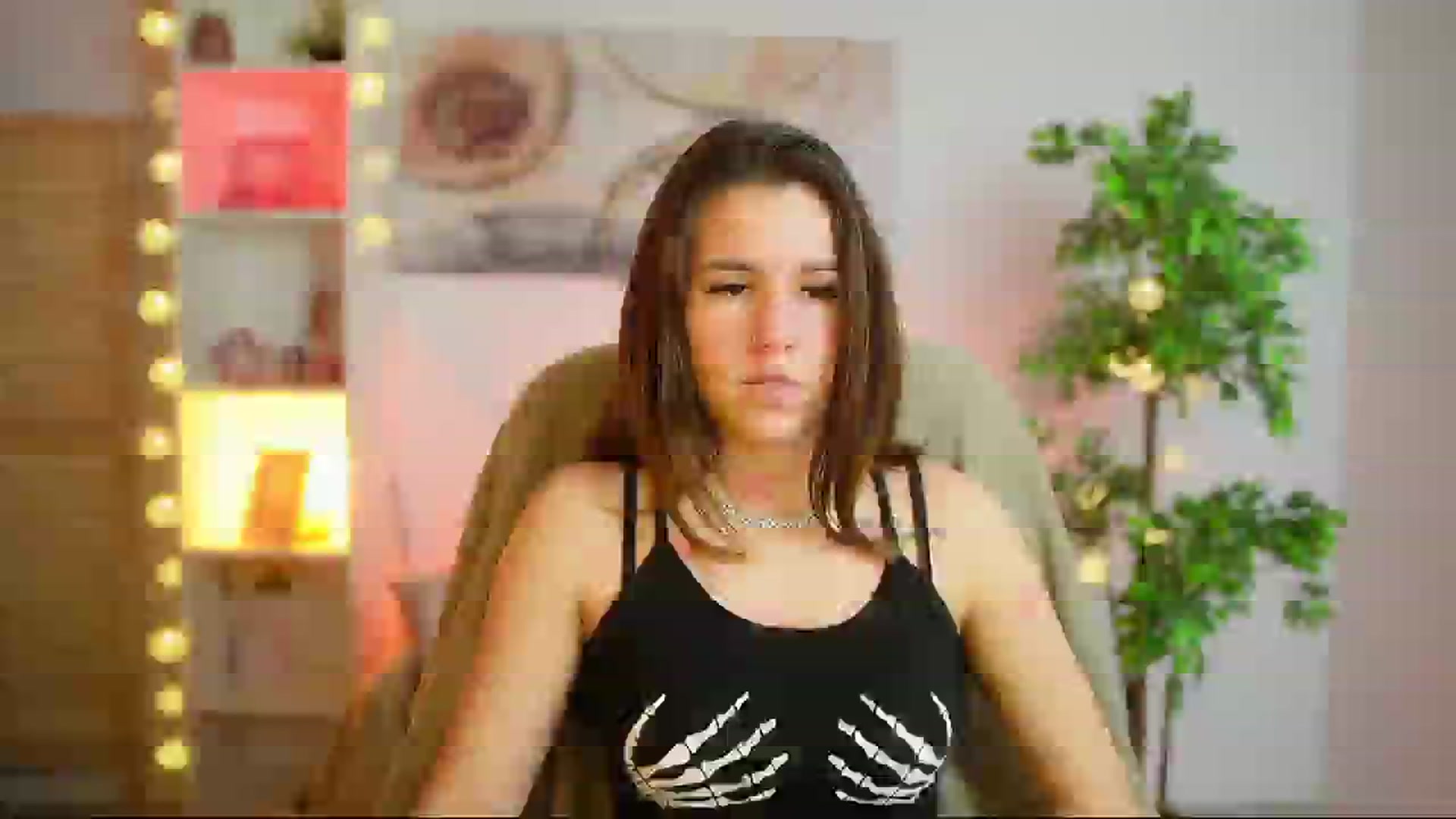 Gallery image thumbnail from Alyssa_Hall's myfreecams stream on, 02/26/2025, 18:47 image 7 of 20