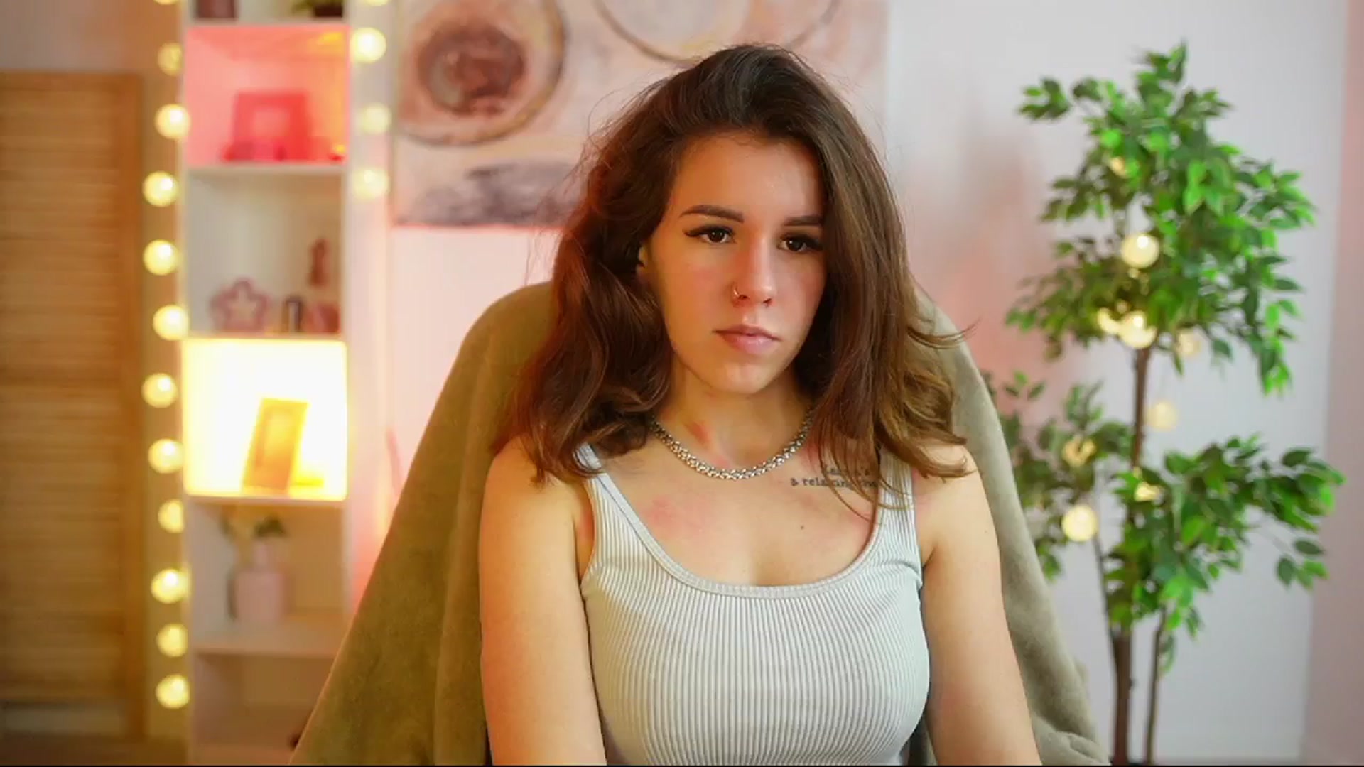 Gallery image thumbnail from Alyssa_Hall's myfreecams stream on, 02/27/2025, 15:22 image 16 of 20