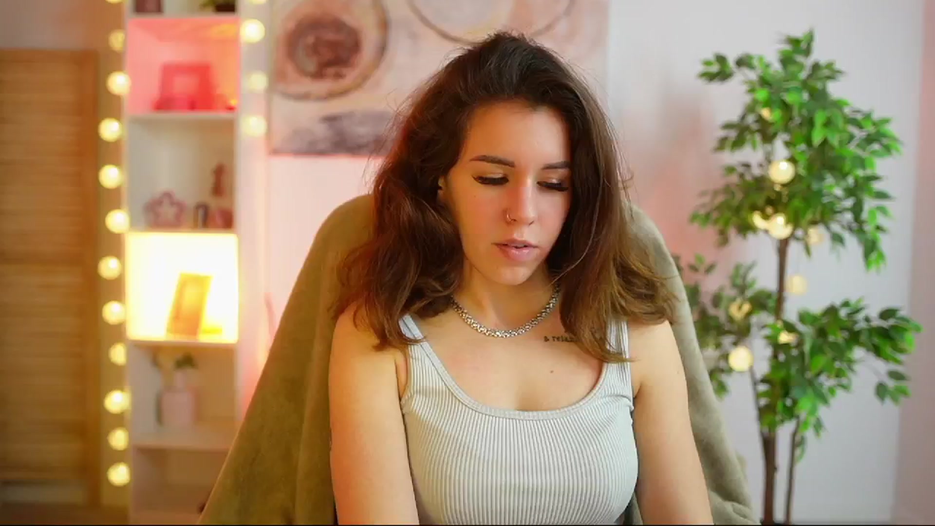 Gallery image thumbnail from Alyssa_Hall's myfreecams stream on, 02/27/2025, 15:22 image 20 of 20