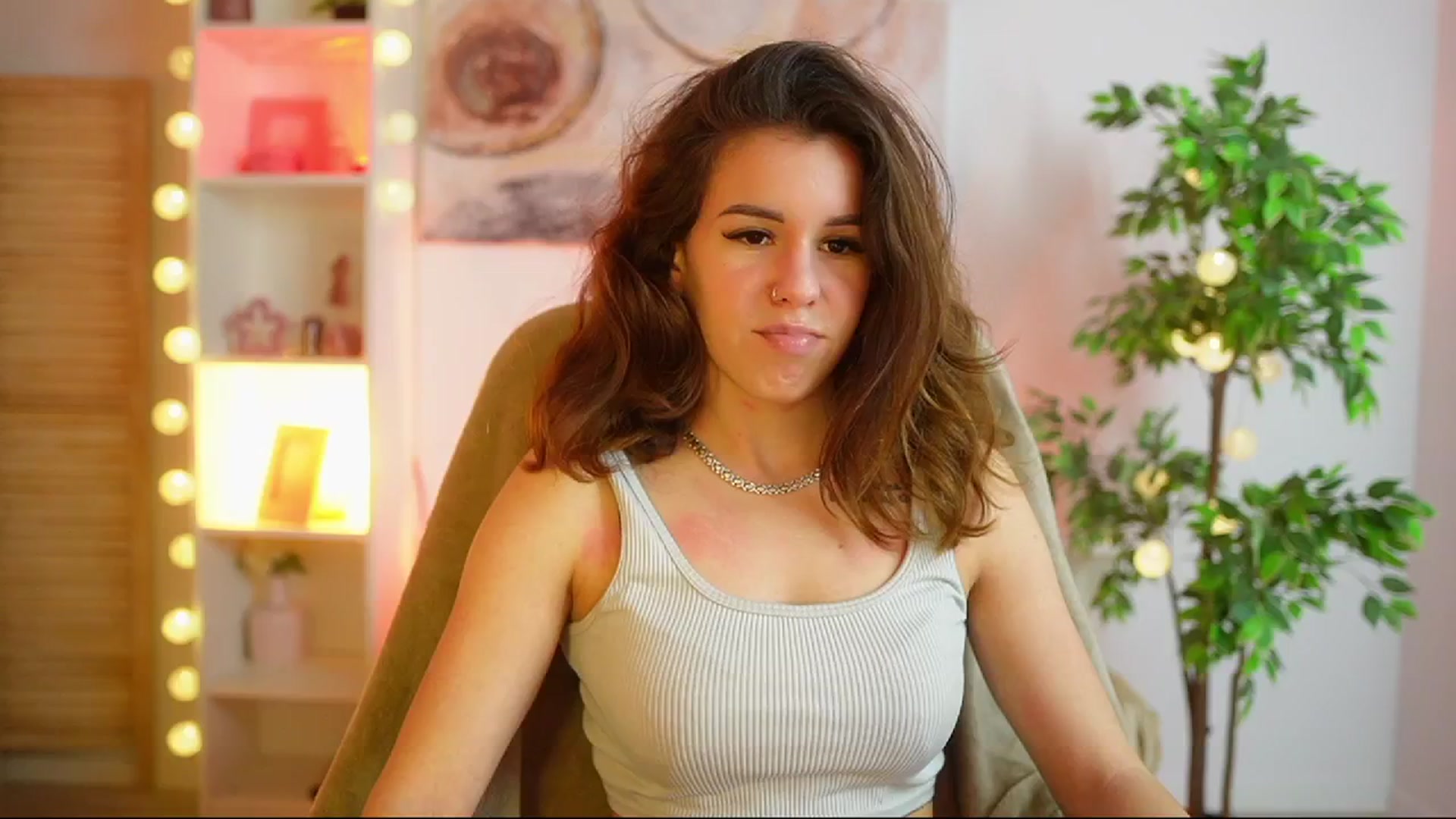 Gallery image thumbnail from Alyssa_Hall's myfreecams stream on, 02/27/2025, 15:22 image 15 of 20