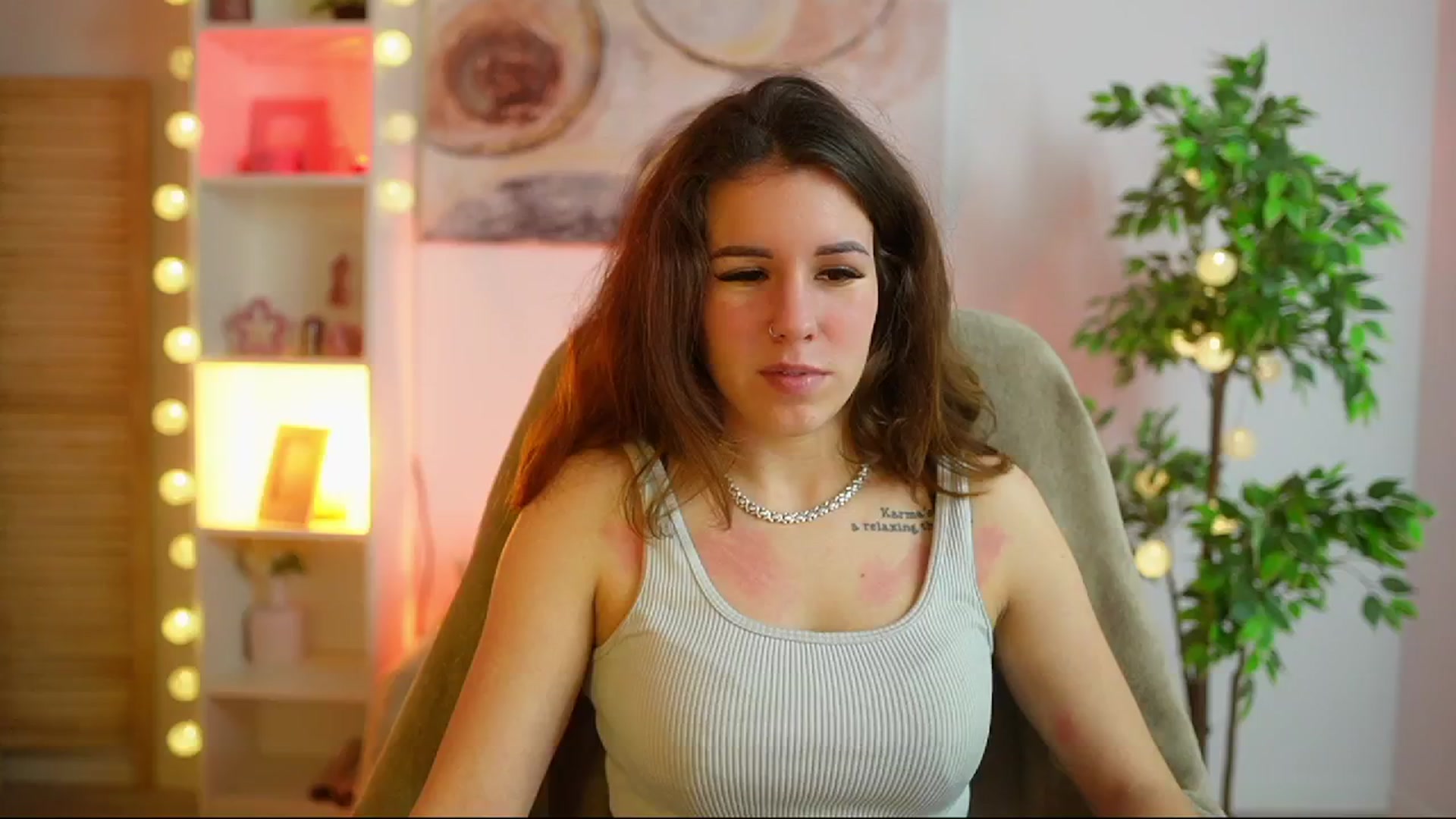 Gallery image thumbnail from Alyssa_Hall's myfreecams stream on, 02/27/2025, 15:22 image 9 of 20