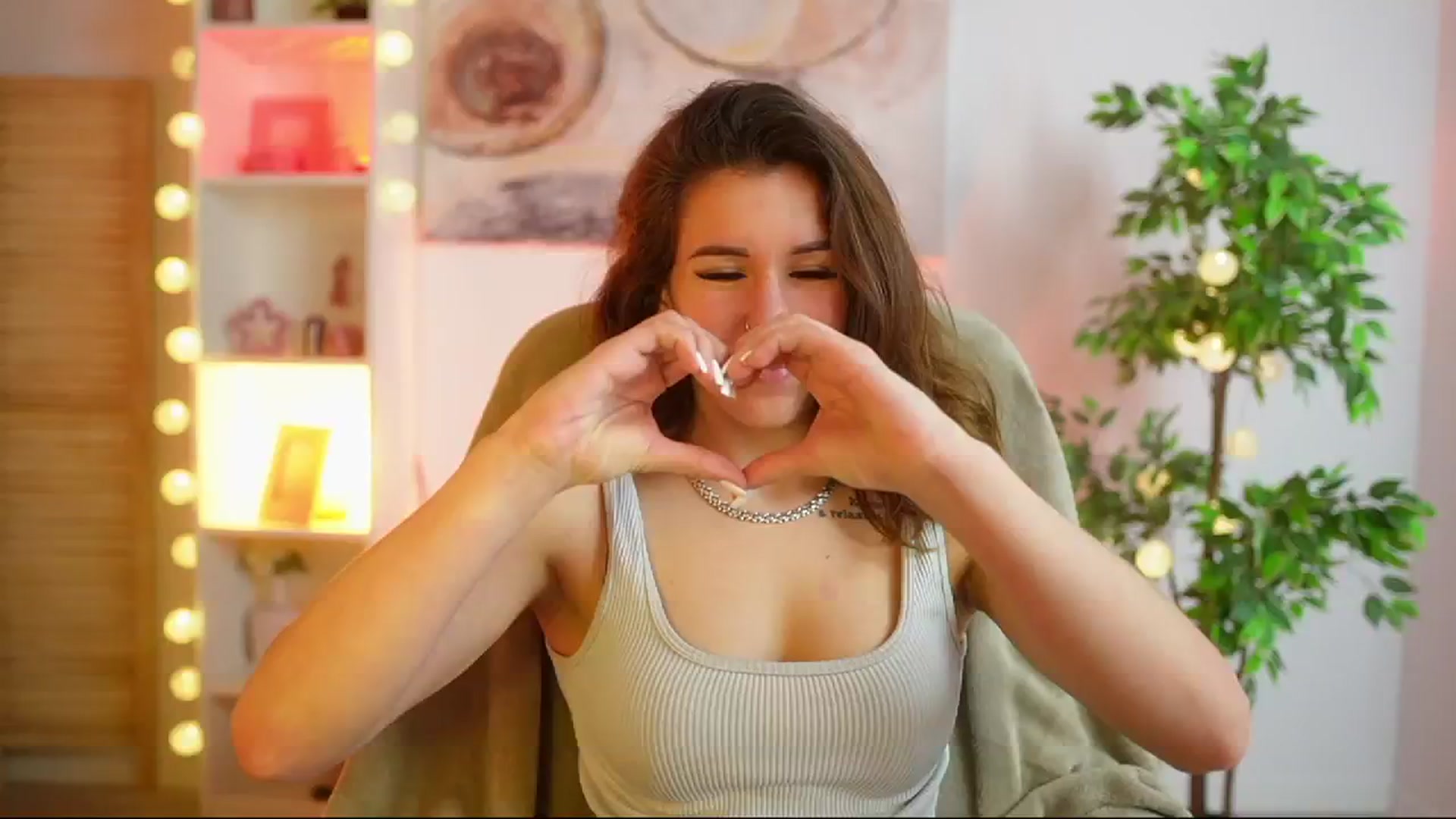 Gallery image thumbnail from Alyssa_Hall's myfreecams stream on, 02/27/2025, 16:00 image 16 of 20