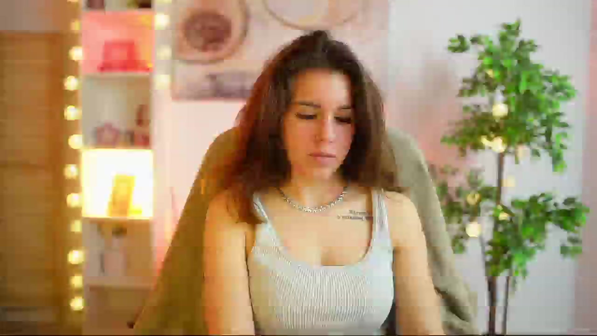 Gallery image thumbnail from Alyssa_Hall's myfreecams stream on, 02/27/2025, 17:00 image 10 of 20