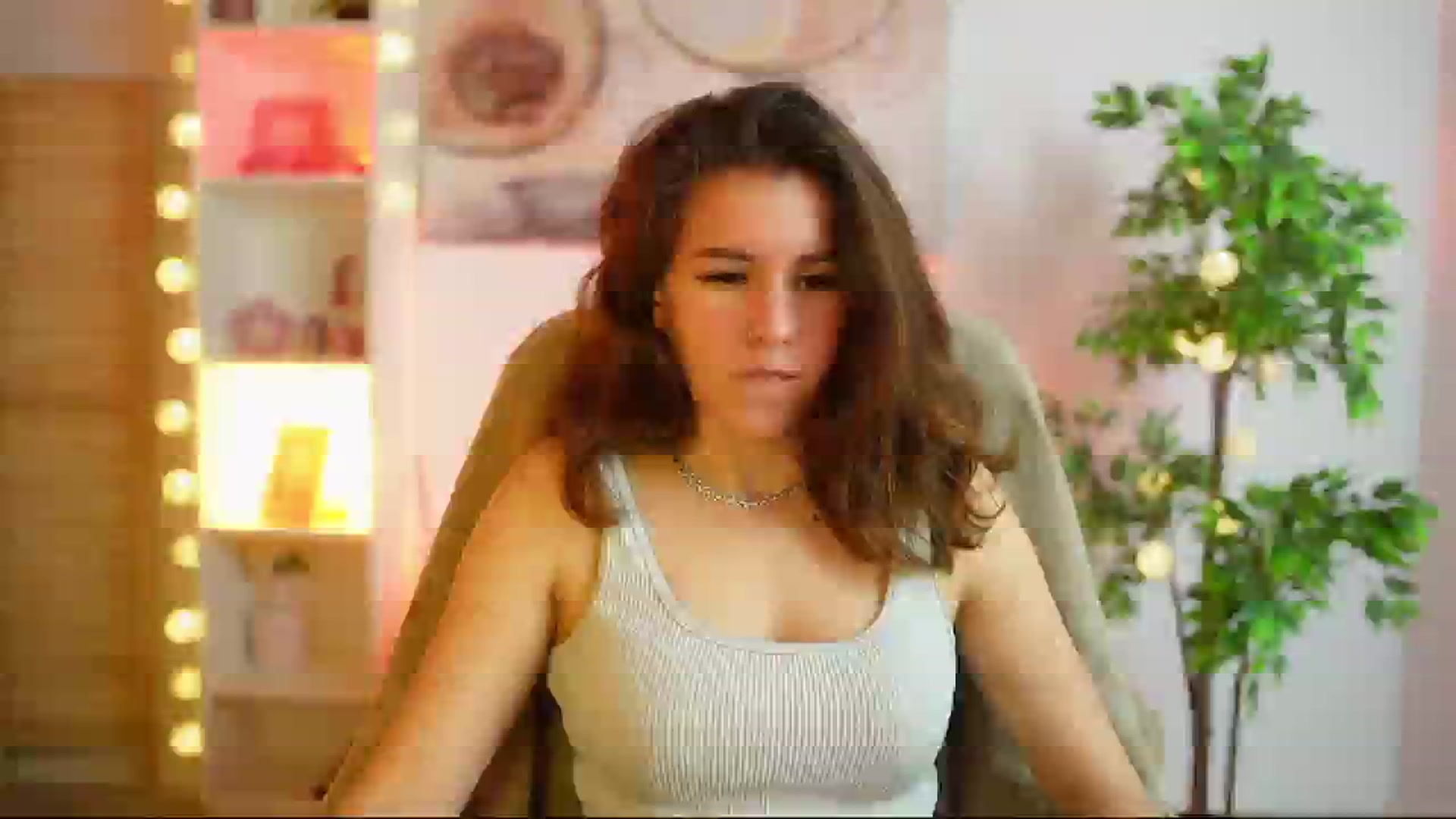 Gallery image thumbnail from Alyssa_Hall's myfreecams stream on, 02/27/2025, 17:00 image 15 of 20