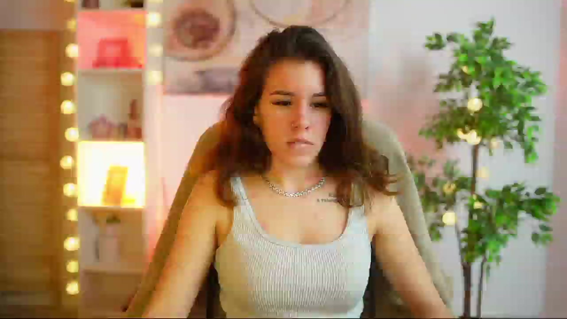 Gallery image thumbnail from Alyssa_Hall's myfreecams stream on, 02/27/2025, 17:00 image 3 of 20