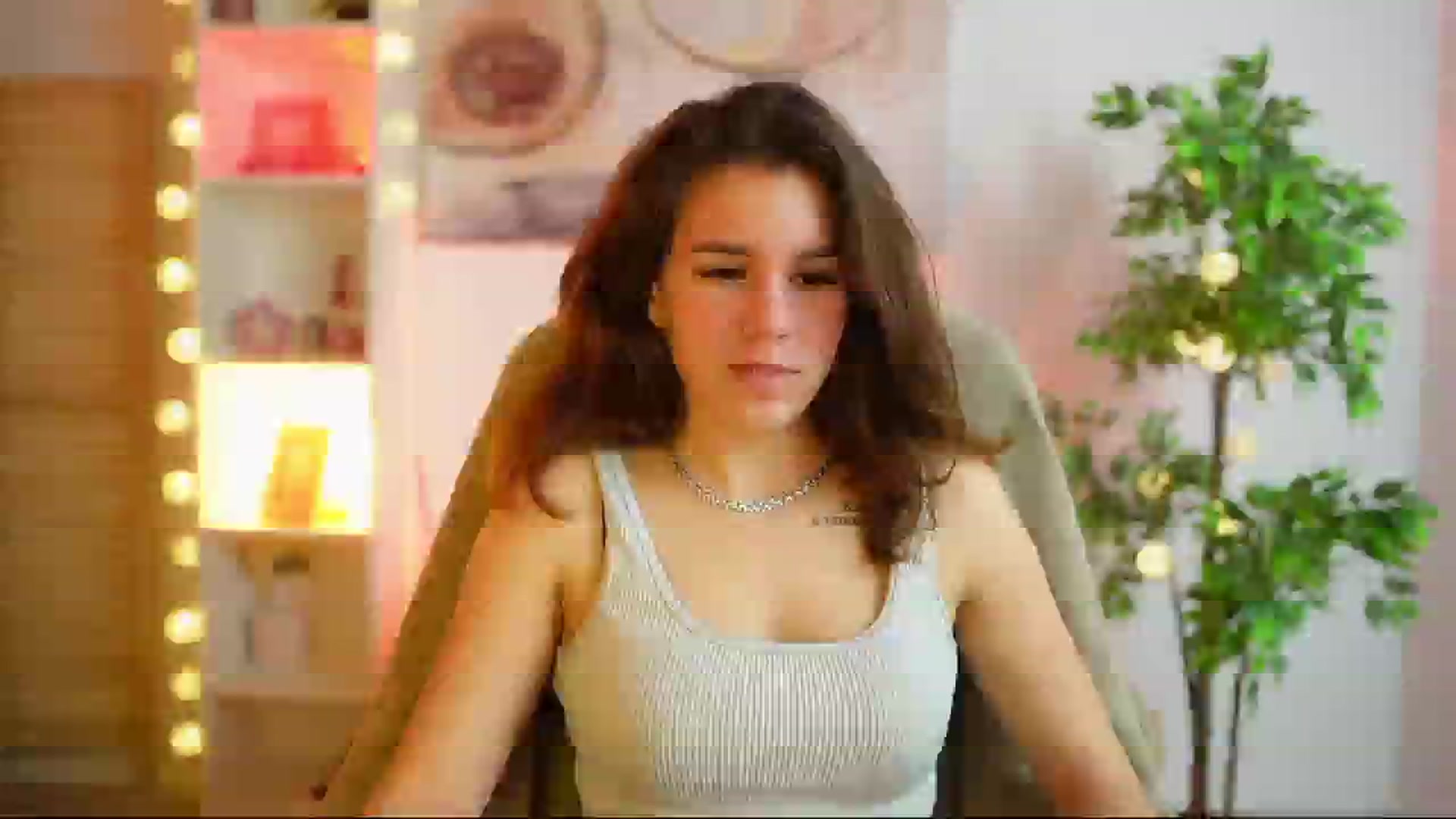Gallery image thumbnail from Alyssa_Hall's myfreecams stream on, 02/27/2025, 17:00 image 17 of 20