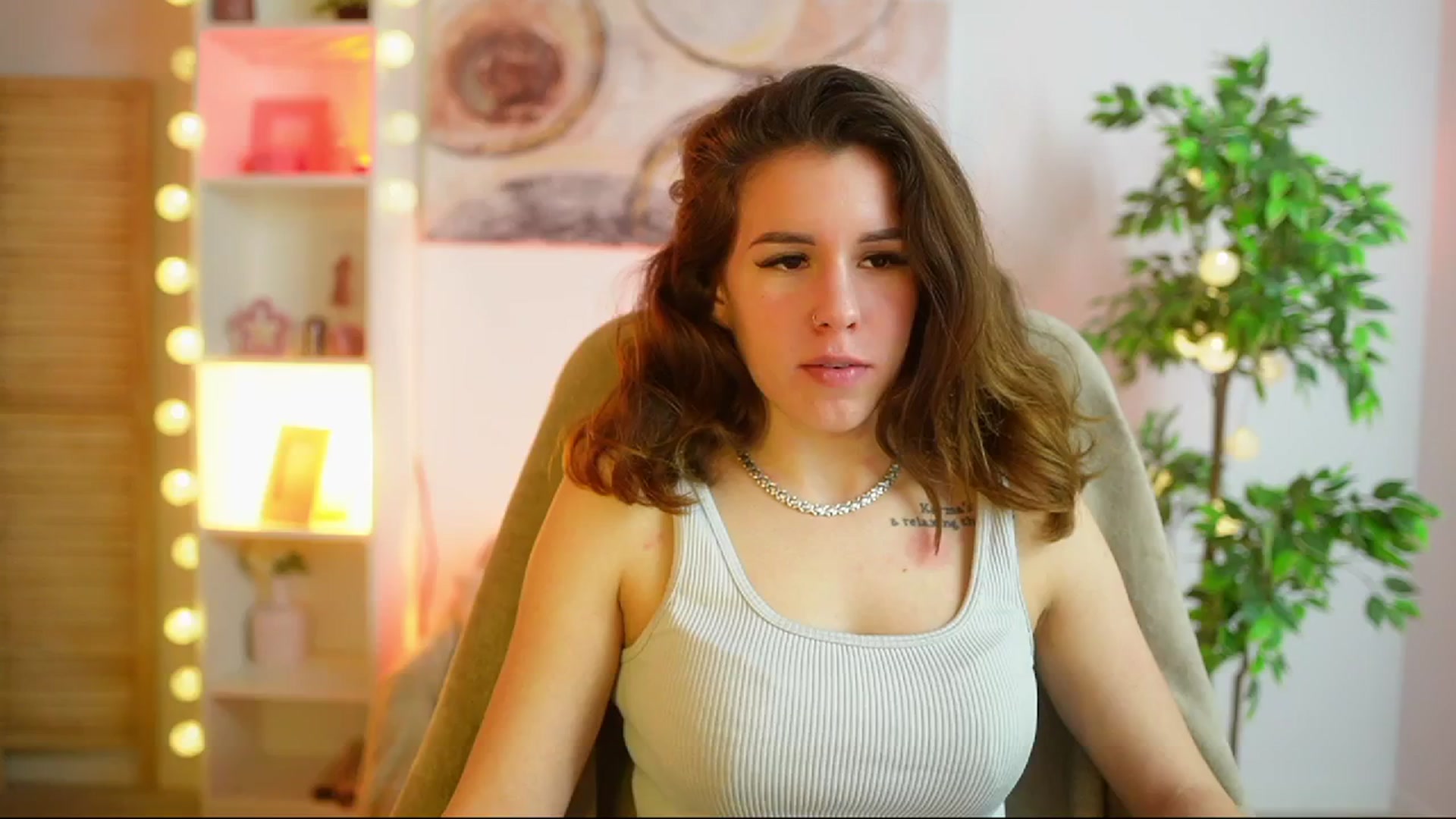Gallery image thumbnail from Alyssa_Hall's myfreecams stream on, 02/27/2025, 18:03 image 2 of 20