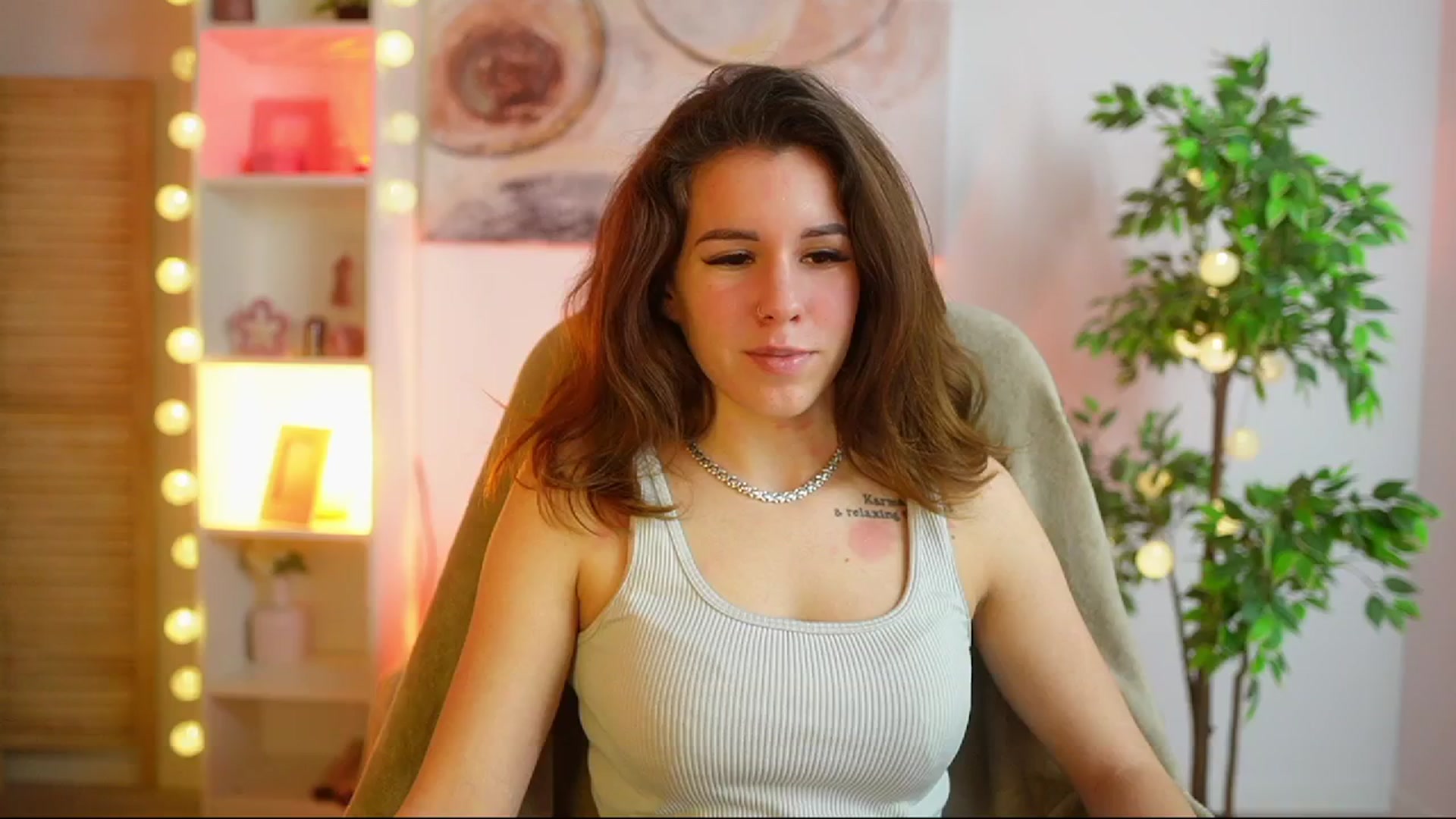 Gallery image thumbnail from Alyssa_Hall's myfreecams stream on, 02/27/2025, 18:03 image 1 of 20