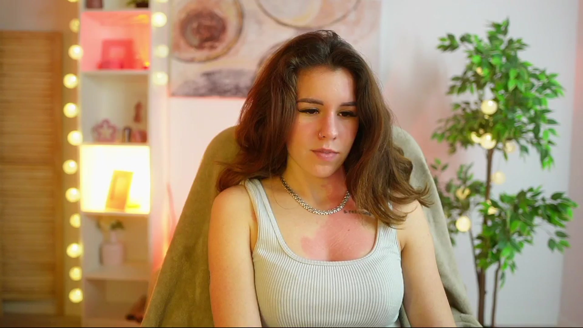 Gallery image thumbnail from Alyssa_Hall's myfreecams stream on, 02/27/2025, 18:42 image 14 of 20