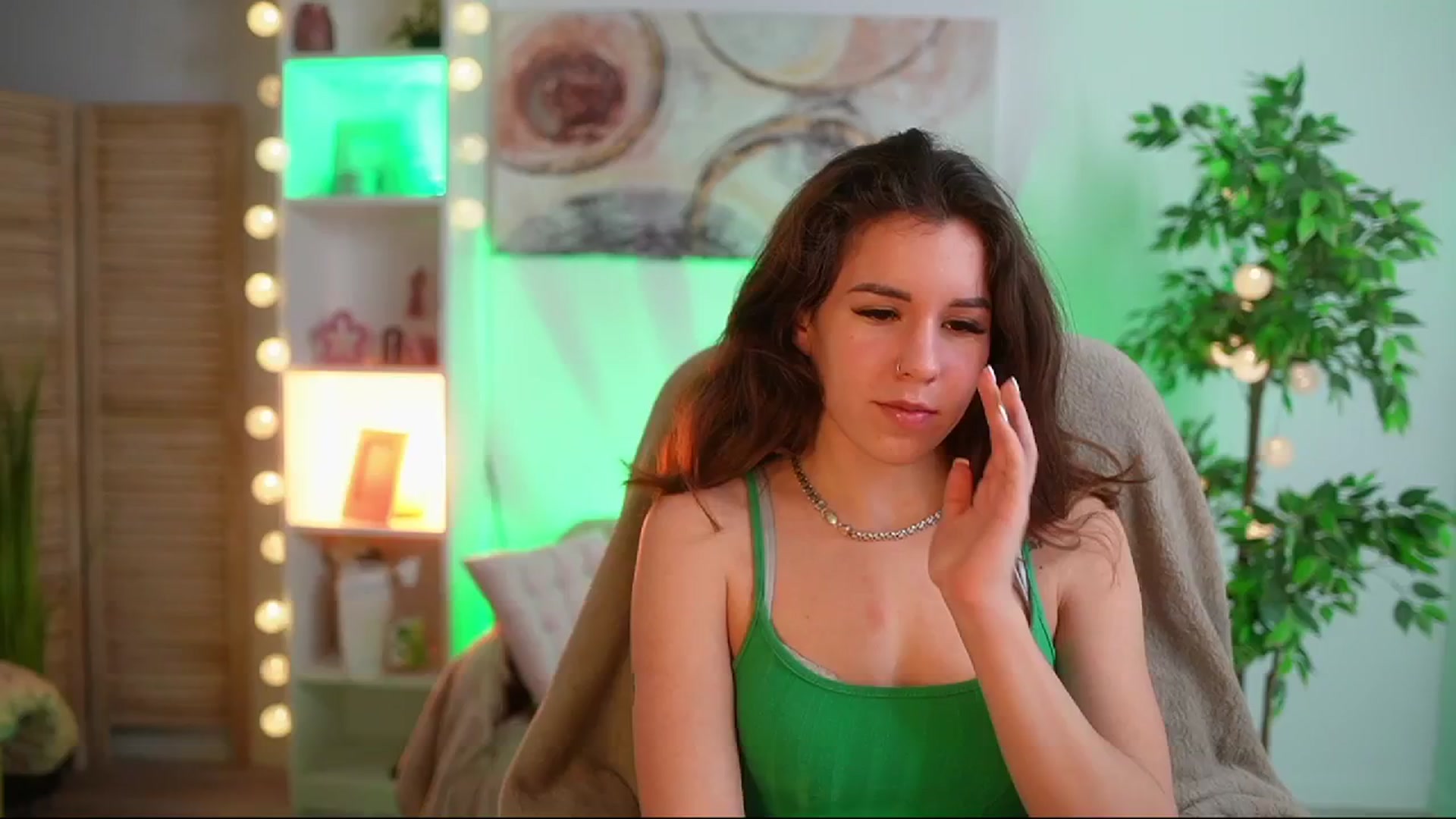 Gallery image thumbnail from Alyssa_Hall's myfreecams stream on, 02/28/2025, 16:06 image 7 of 20