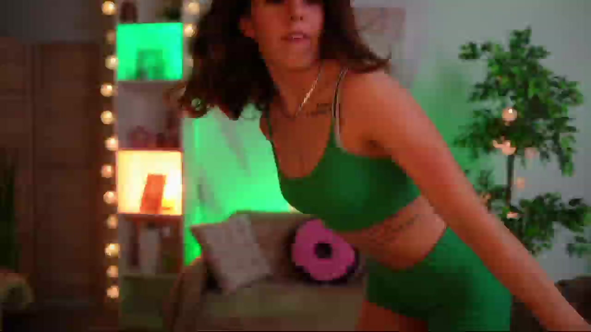 Gallery image thumbnail from Alyssa_Hall's myfreecams stream on, 02/28/2025, 18:09 image 12 of 20