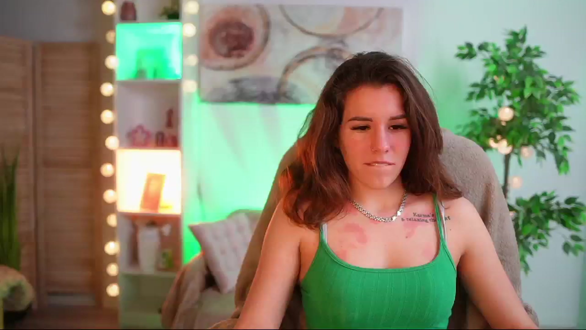 Gallery image thumbnail from Alyssa_Hall's myfreecams stream on, 02/28/2025, 18:47 image 8 of 20