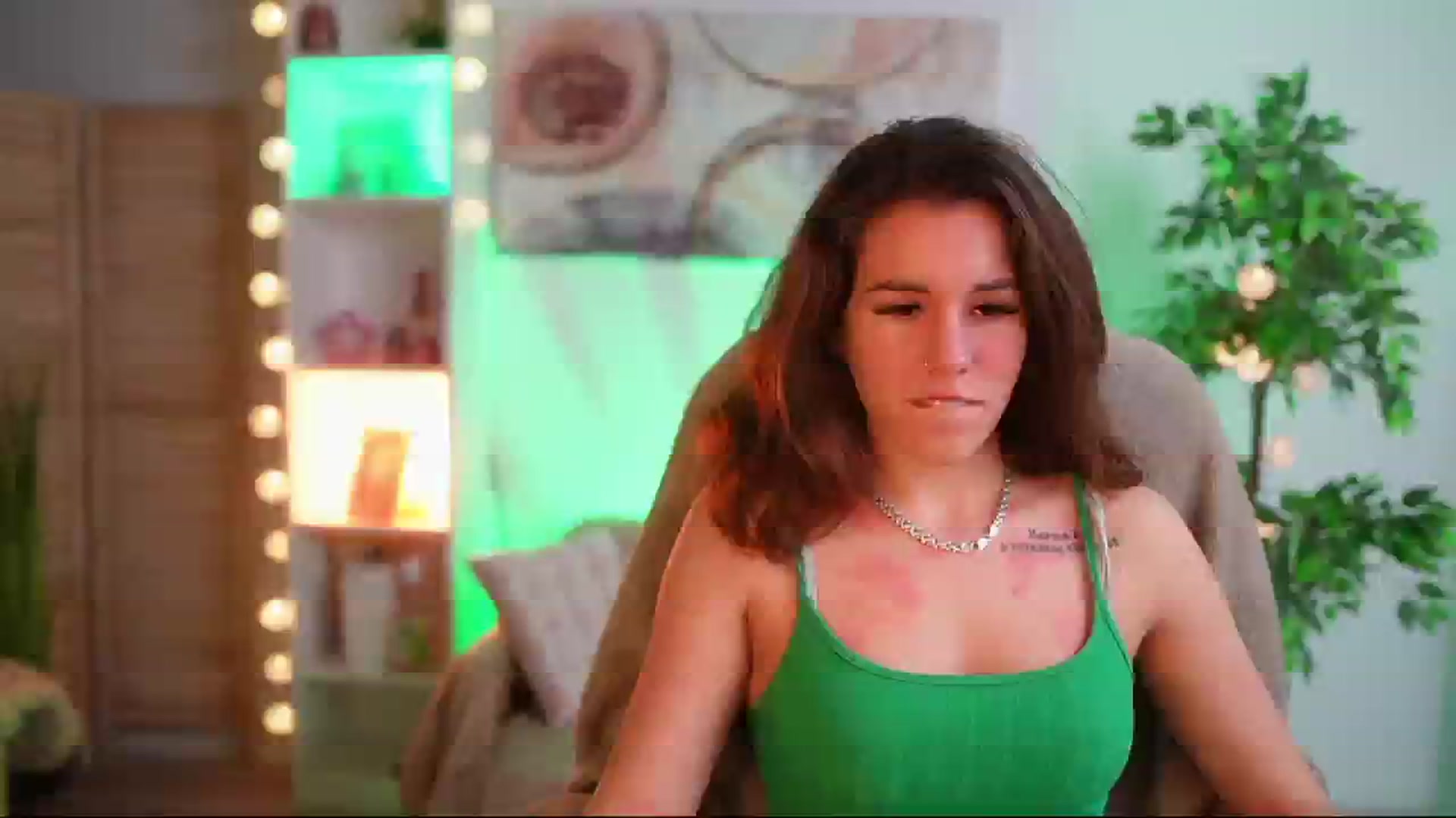 Gallery image thumbnail from Alyssa_Hall's myfreecams stream on, 02/28/2025, 18:47 image 5 of 20