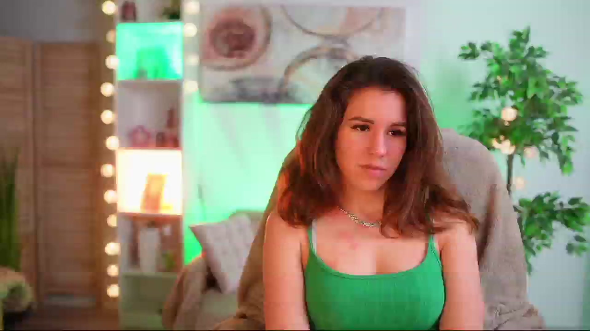 Gallery image thumbnail from Alyssa_Hall's myfreecams stream on, 02/28/2025, 18:47 image 12 of 20