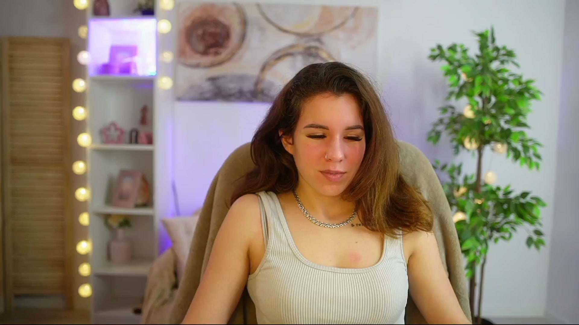 Gallery image thumbnail from Alyssa_Hall's myfreecams stream on, 03/01/2025, 14:43 image 14 of 20