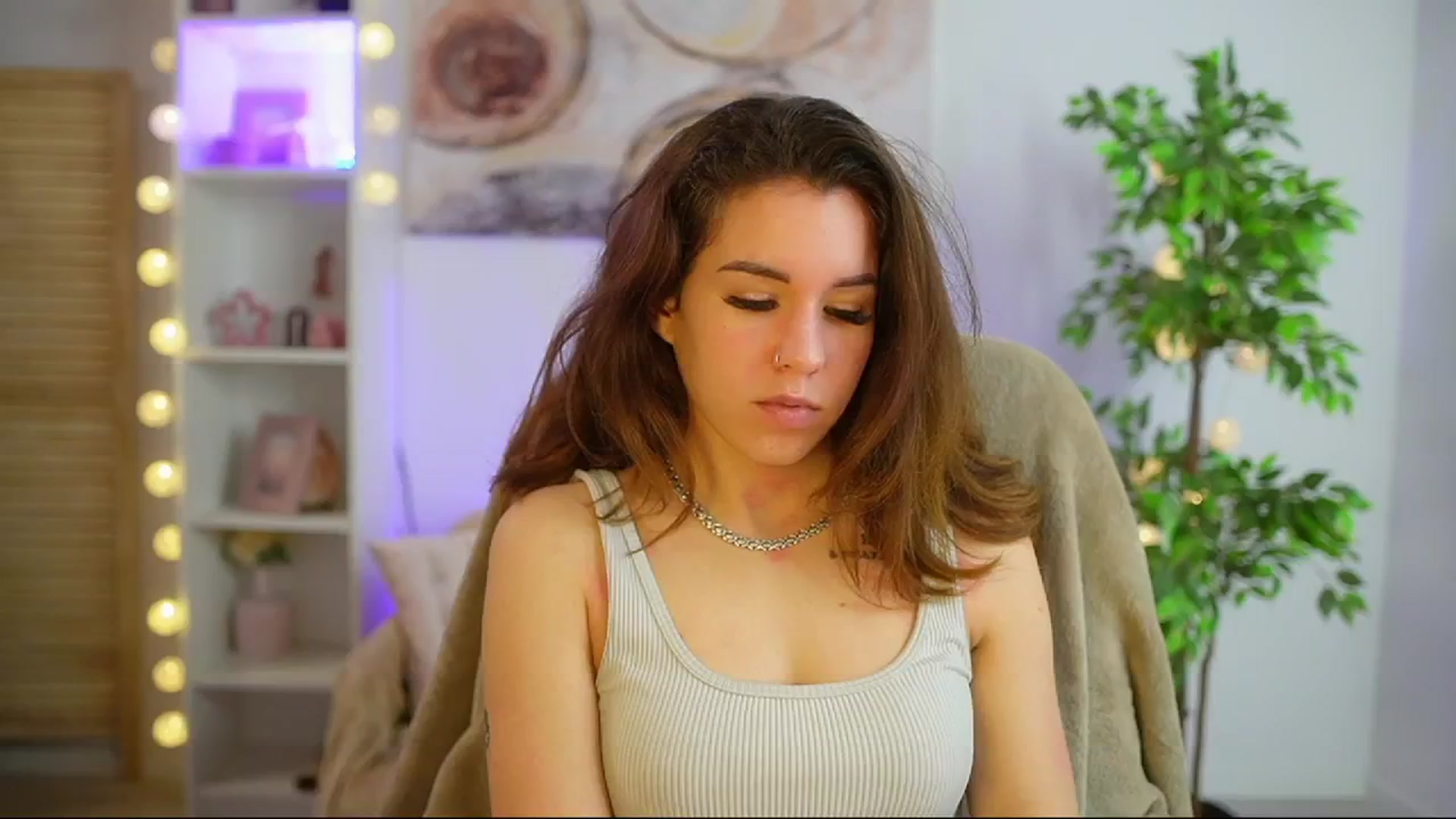 Gallery image thumbnail from Alyssa_Hall's myfreecams stream on, 03/01/2025, 14:43 image 6 of 20