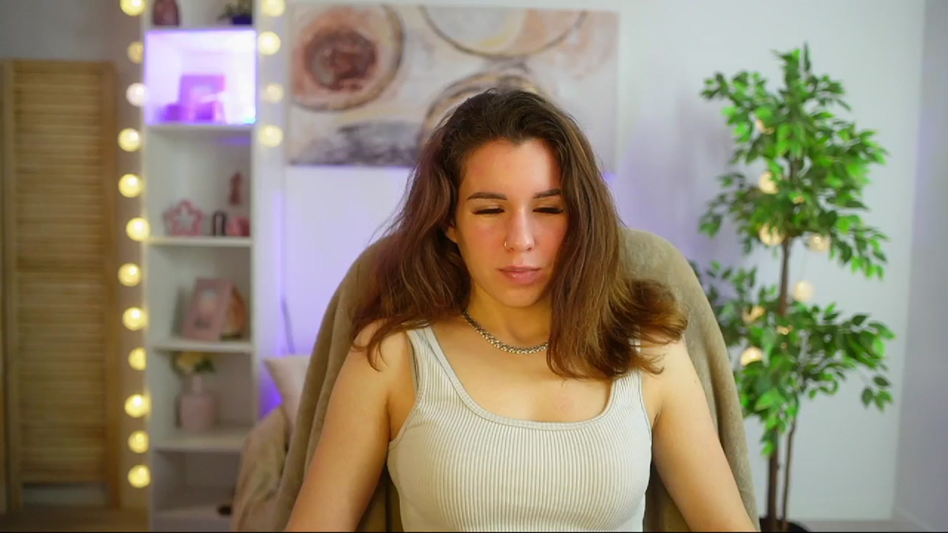 Gallery image thumbnail from Alyssa_Hall's myfreecams stream on, 03/01/2025, 14:43 image 18 of 20