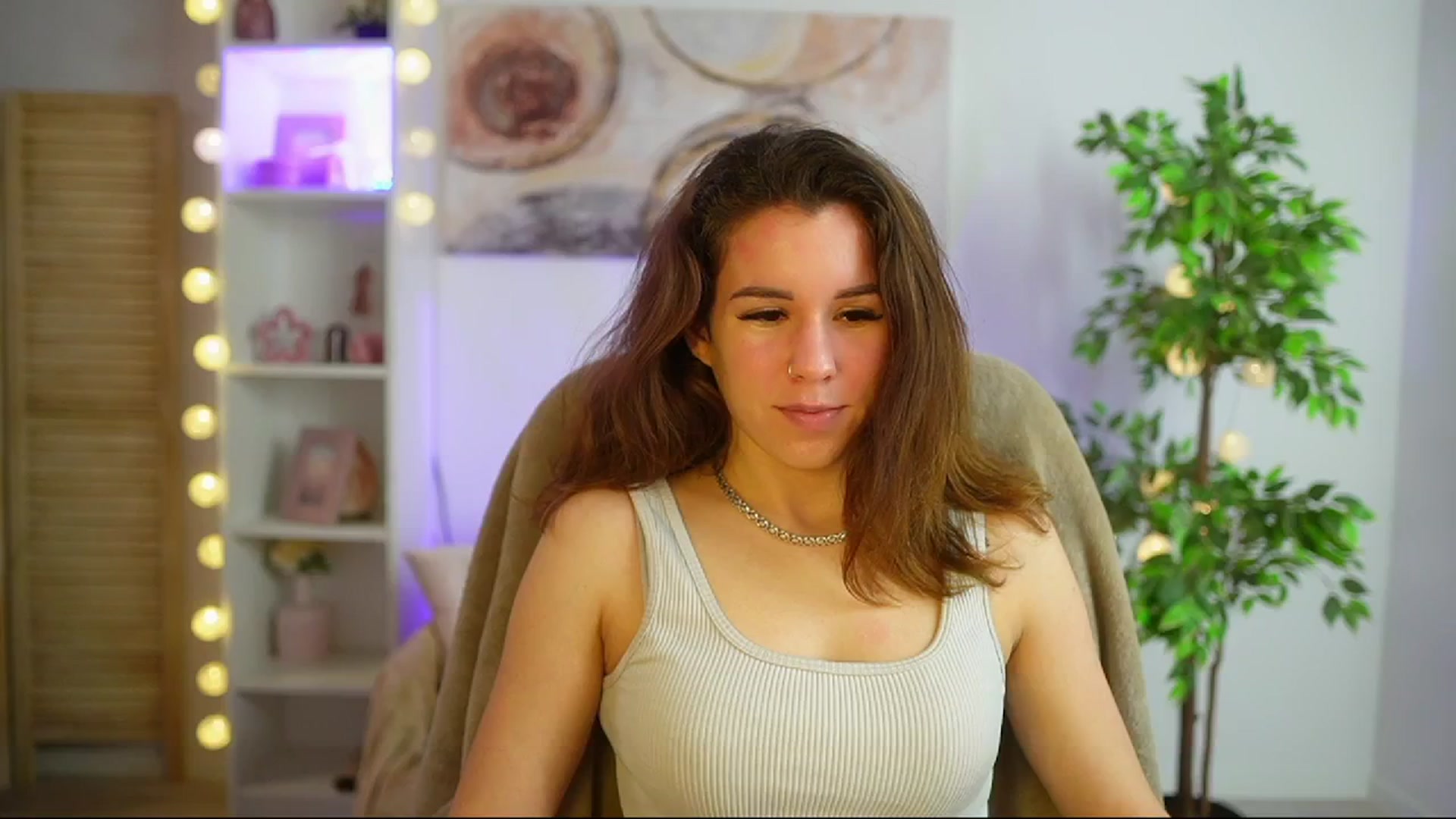 Gallery image thumbnail from Alyssa_Hall's myfreecams stream on, 03/01/2025, 14:43 image 17 of 20