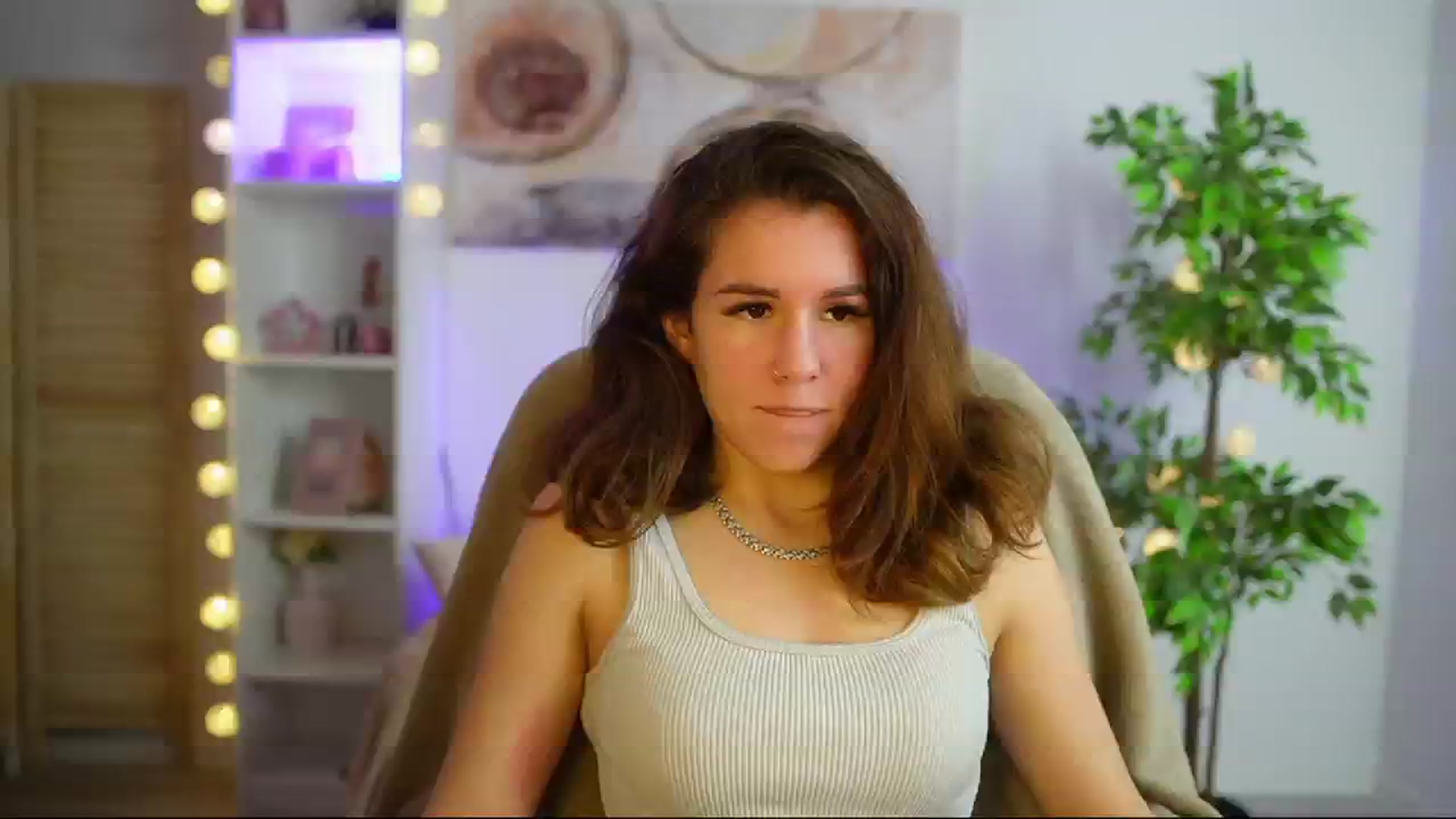 Gallery image thumbnail from Alyssa_Hall's myfreecams stream on, 03/01/2025, 15:35 image 10 of 20