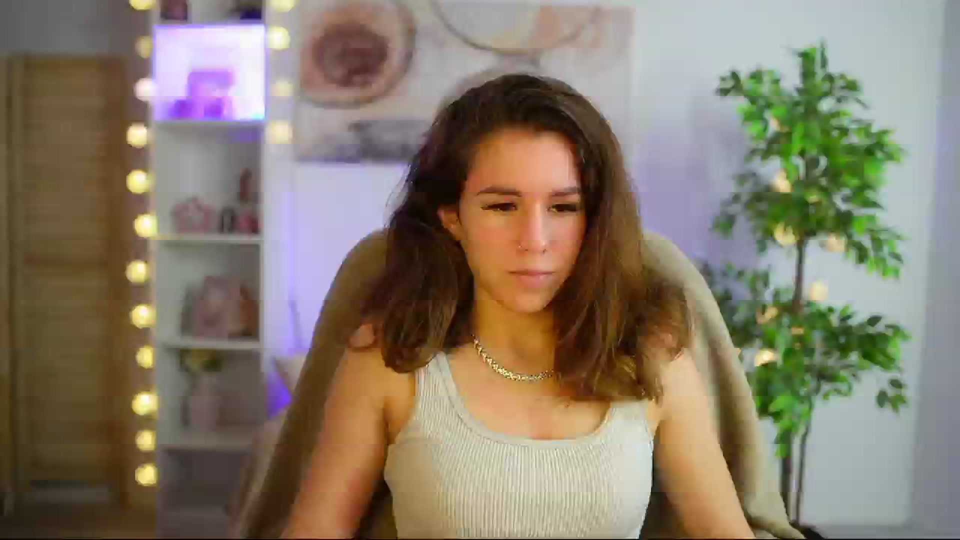 Gallery image thumbnail from Alyssa_Hall's myfreecams stream on, 03/01/2025, 15:35 image 1 of 20