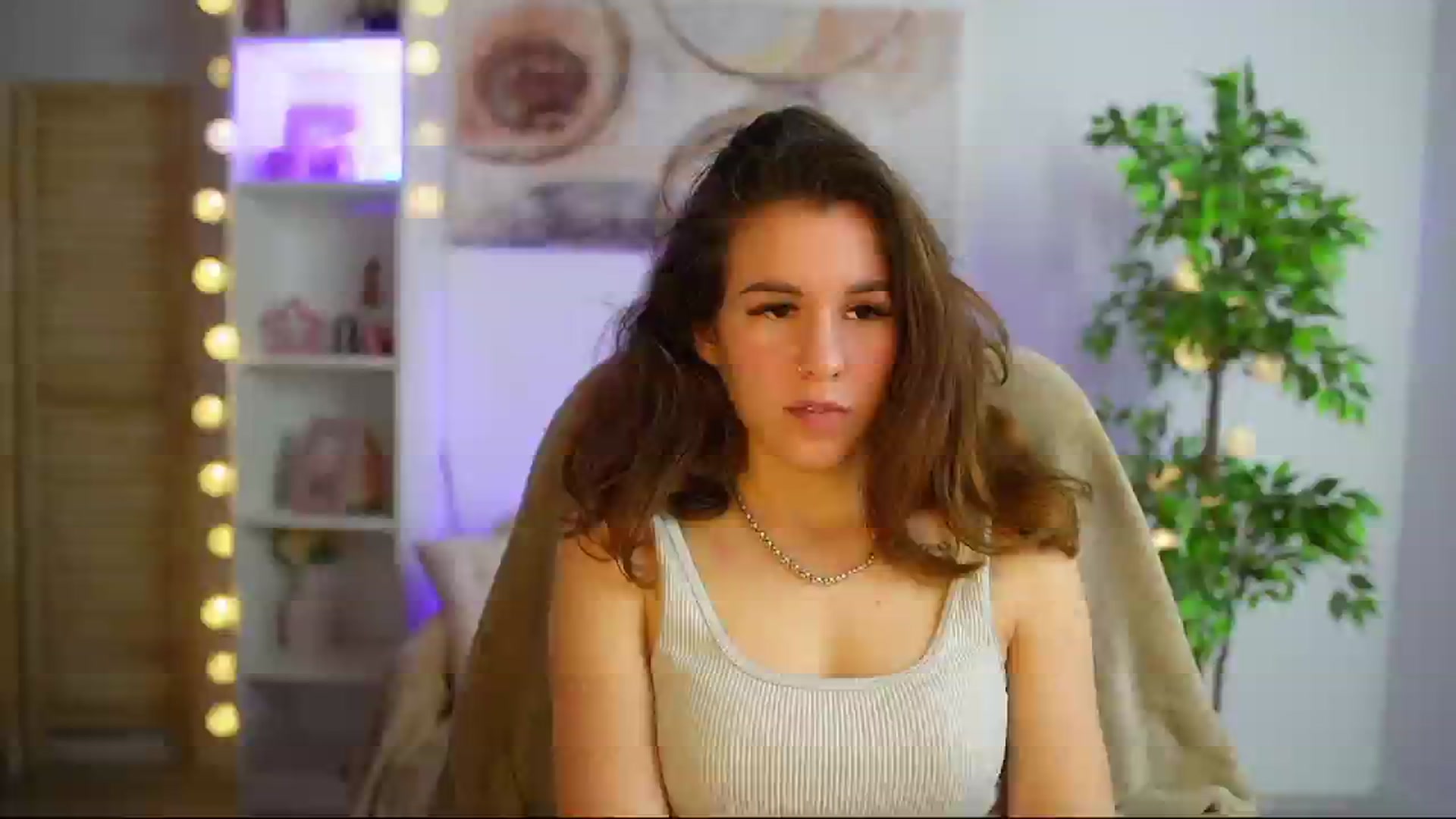 Gallery image thumbnail from Alyssa_Hall's myfreecams stream on, 03/01/2025, 16:52 image 15 of 20