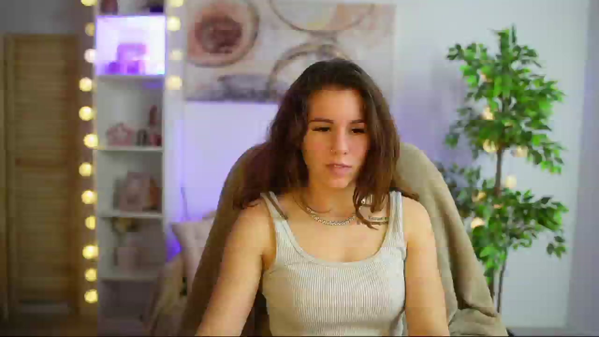 Gallery image thumbnail from Alyssa_Hall's myfreecams stream on, 03/01/2025, 16:52 image 8 of 20