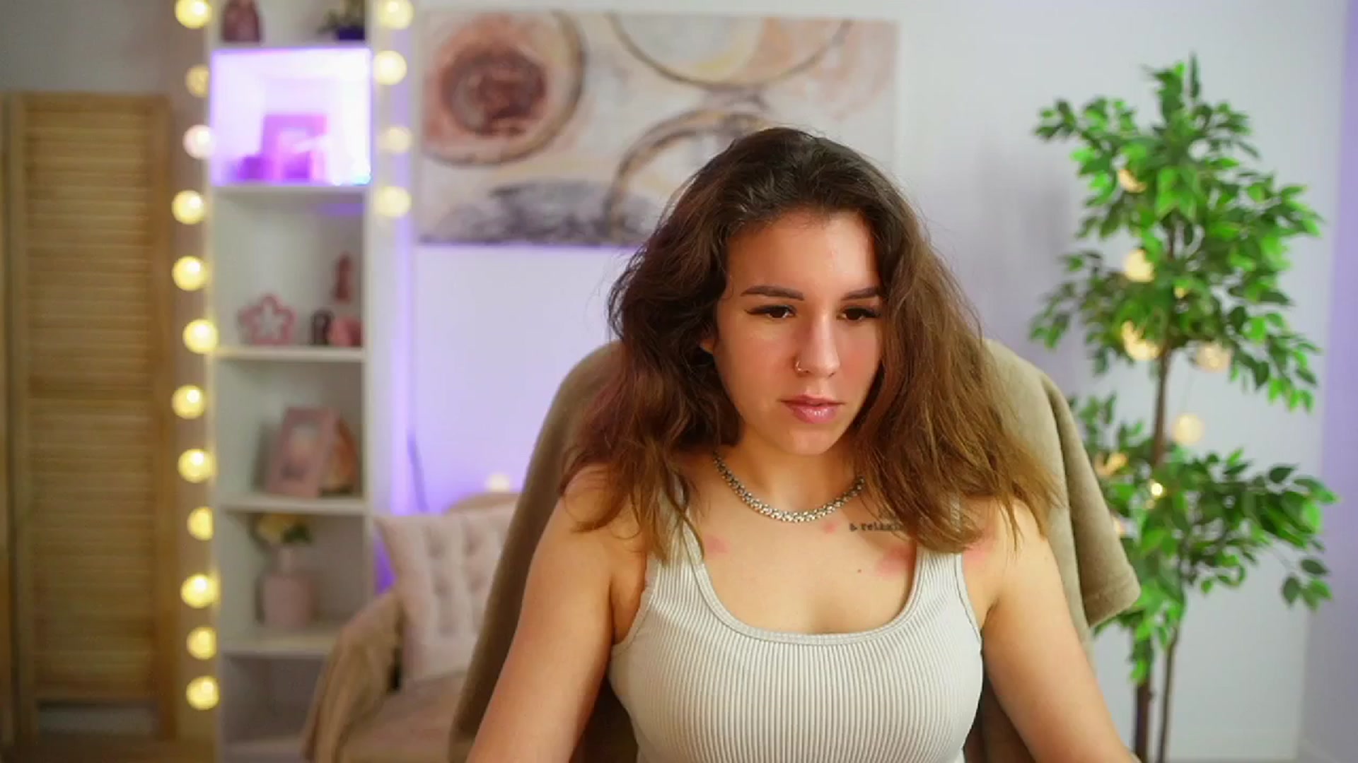 Gallery image thumbnail from Alyssa_Hall's myfreecams stream on, 03/03/2025, 14:56 image 4 of 20