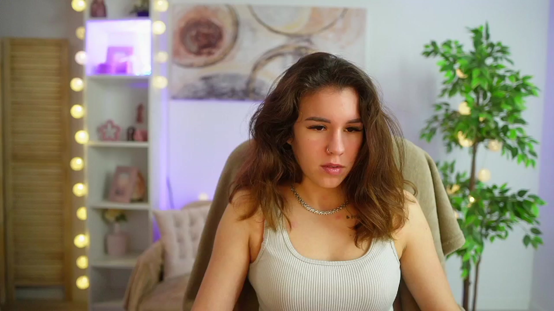 Gallery image thumbnail from Alyssa_Hall's myfreecams stream on, 03/03/2025, 14:56 image 6 of 20