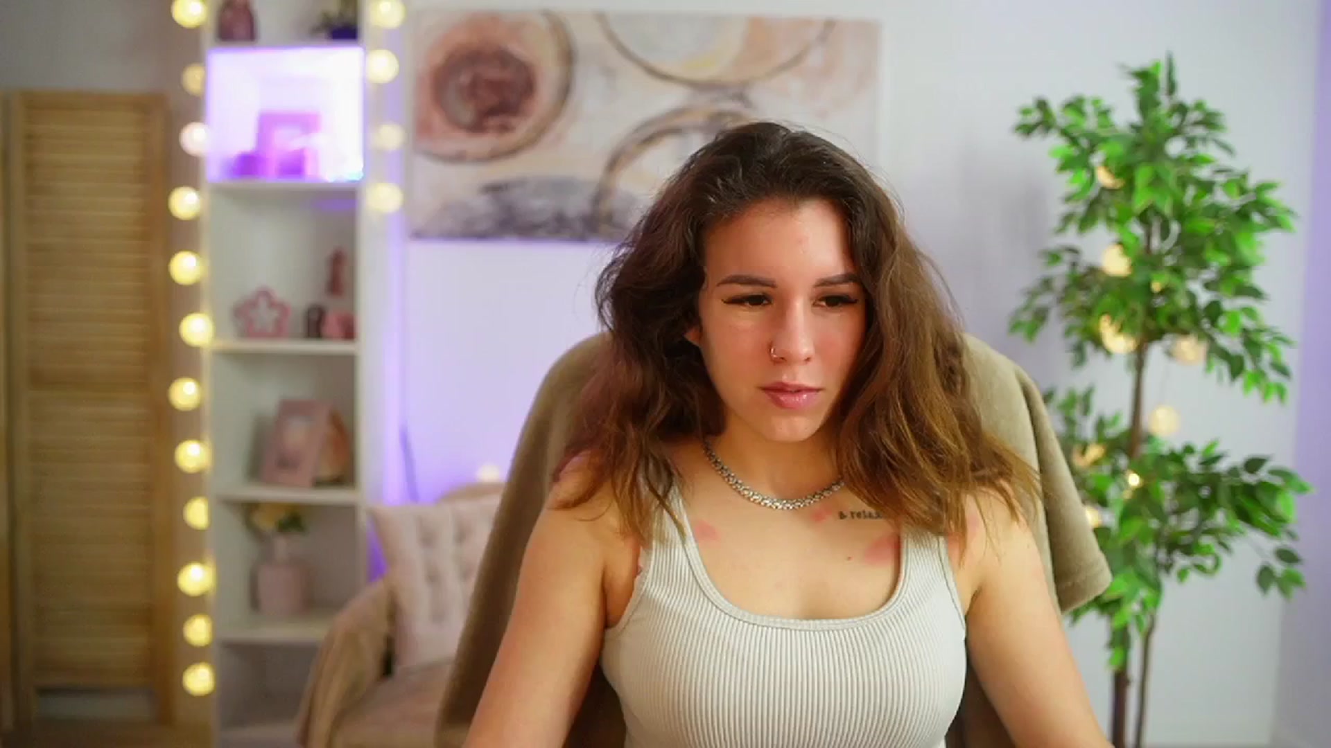 Gallery image thumbnail from Alyssa_Hall's myfreecams stream on, 03/03/2025, 14:56 image 3 of 20