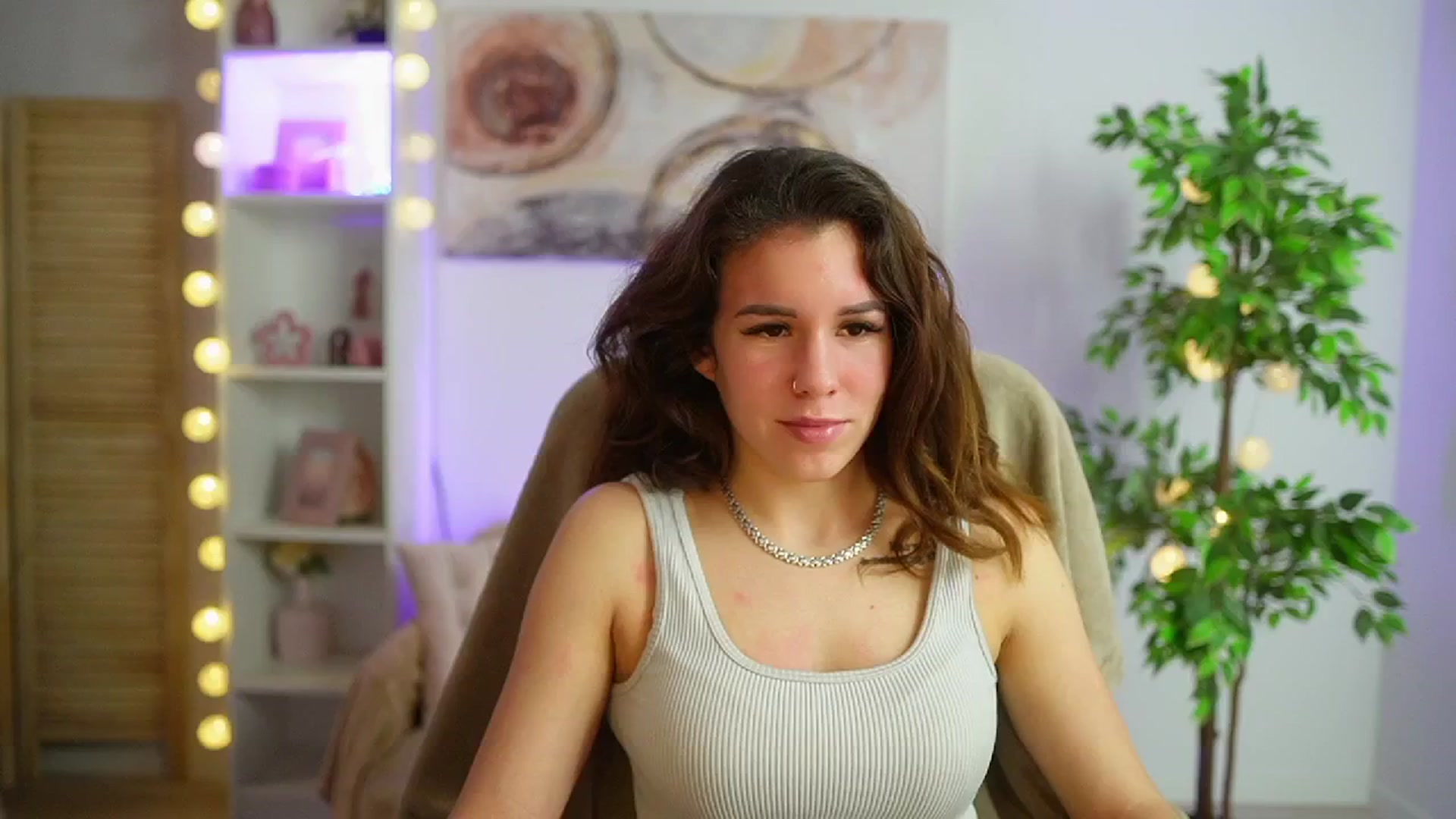 Gallery image thumbnail from Alyssa_Hall's myfreecams stream on, 03/03/2025, 15:56 image 6 of 20