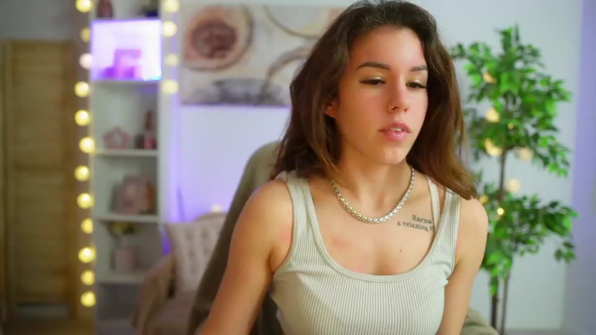 Gallery image thumbnail from Alyssa_Hall's myfreecams stream on, 03/03/2025, 15:56 image 3 of 20