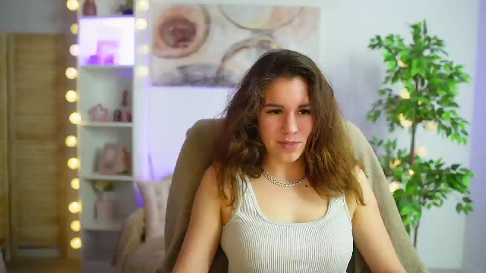 Gallery image thumbnail from Alyssa_Hall's myfreecams stream on, 03/03/2025, 18:05 image 7 of 20