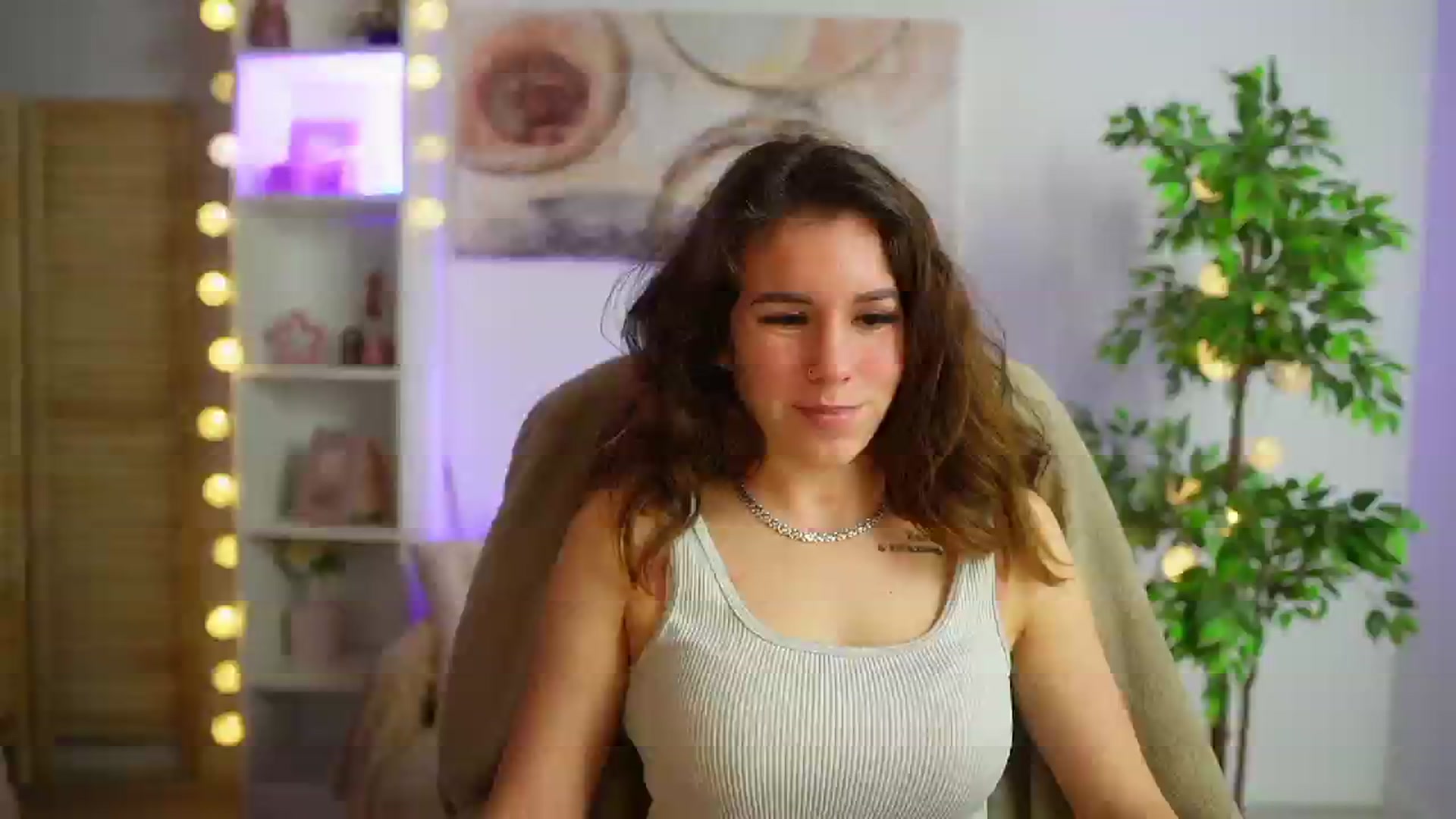 Gallery image thumbnail from Alyssa_Hall's myfreecams stream on, 03/03/2025, 18:05 image 18 of 20