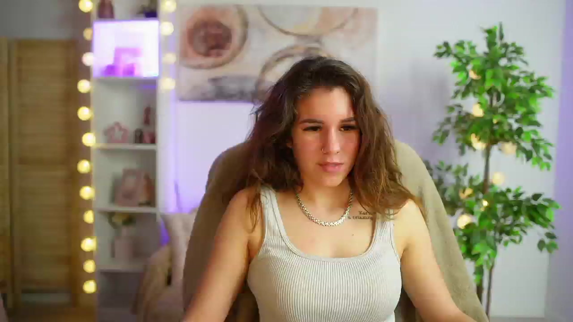 Gallery image thumbnail from Alyssa_Hall's myfreecams stream on, 03/03/2025, 18:05 image 13 of 20