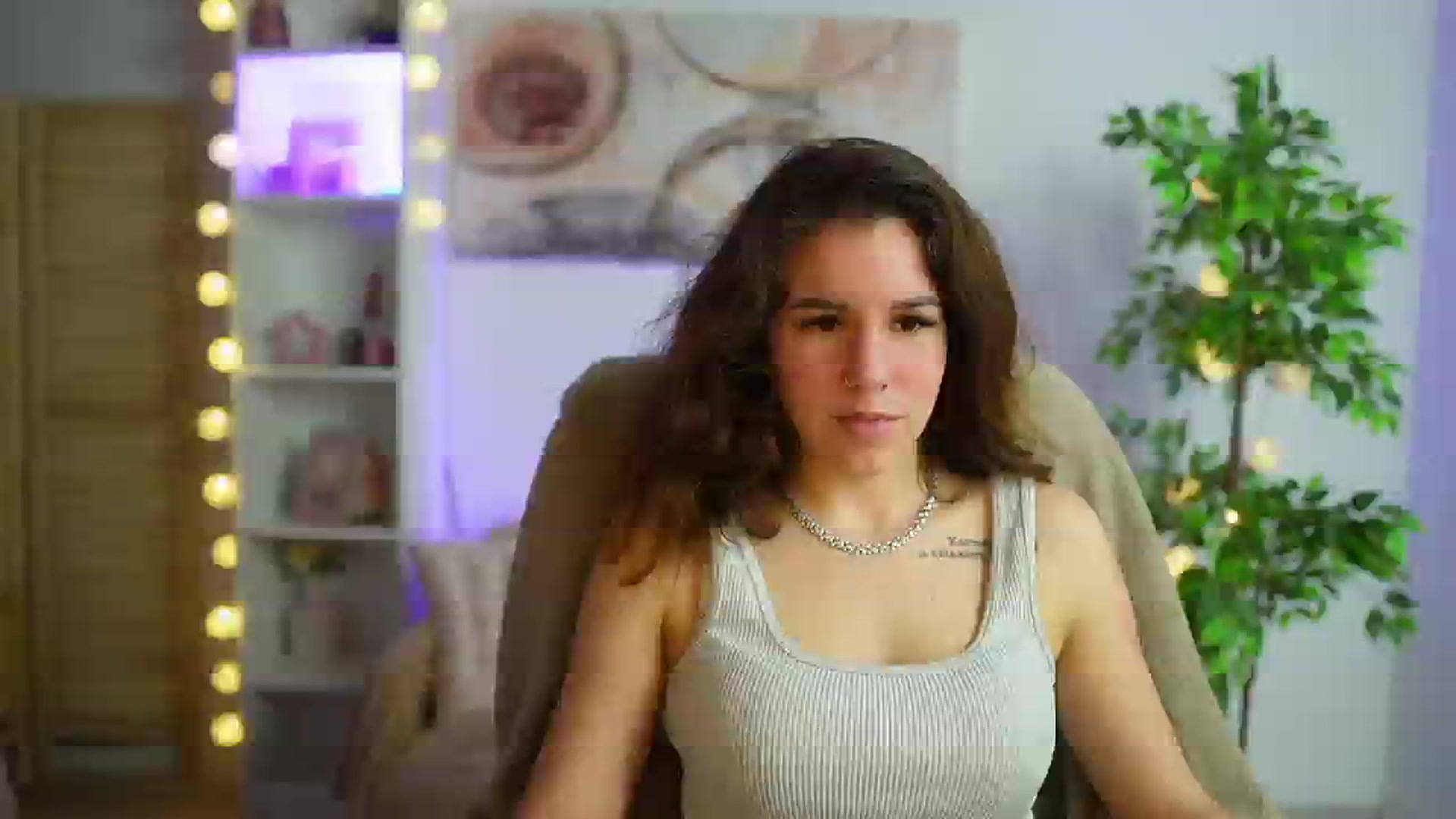 Gallery image thumbnail from Alyssa_Hall's myfreecams stream on, 03/03/2025, 18:05 image 6 of 20