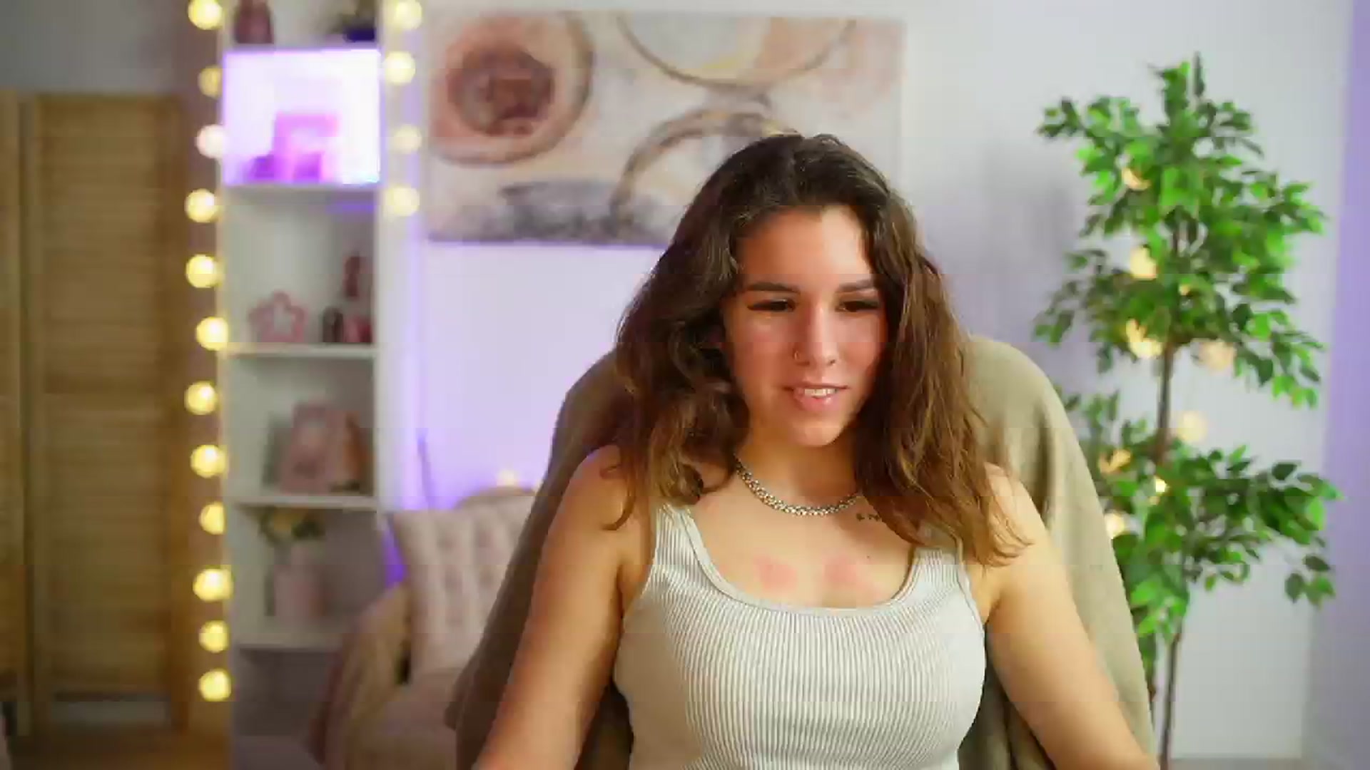 Gallery image thumbnail from Alyssa_Hall's myfreecams stream on, 03/03/2025, 18:47 image 8 of 20